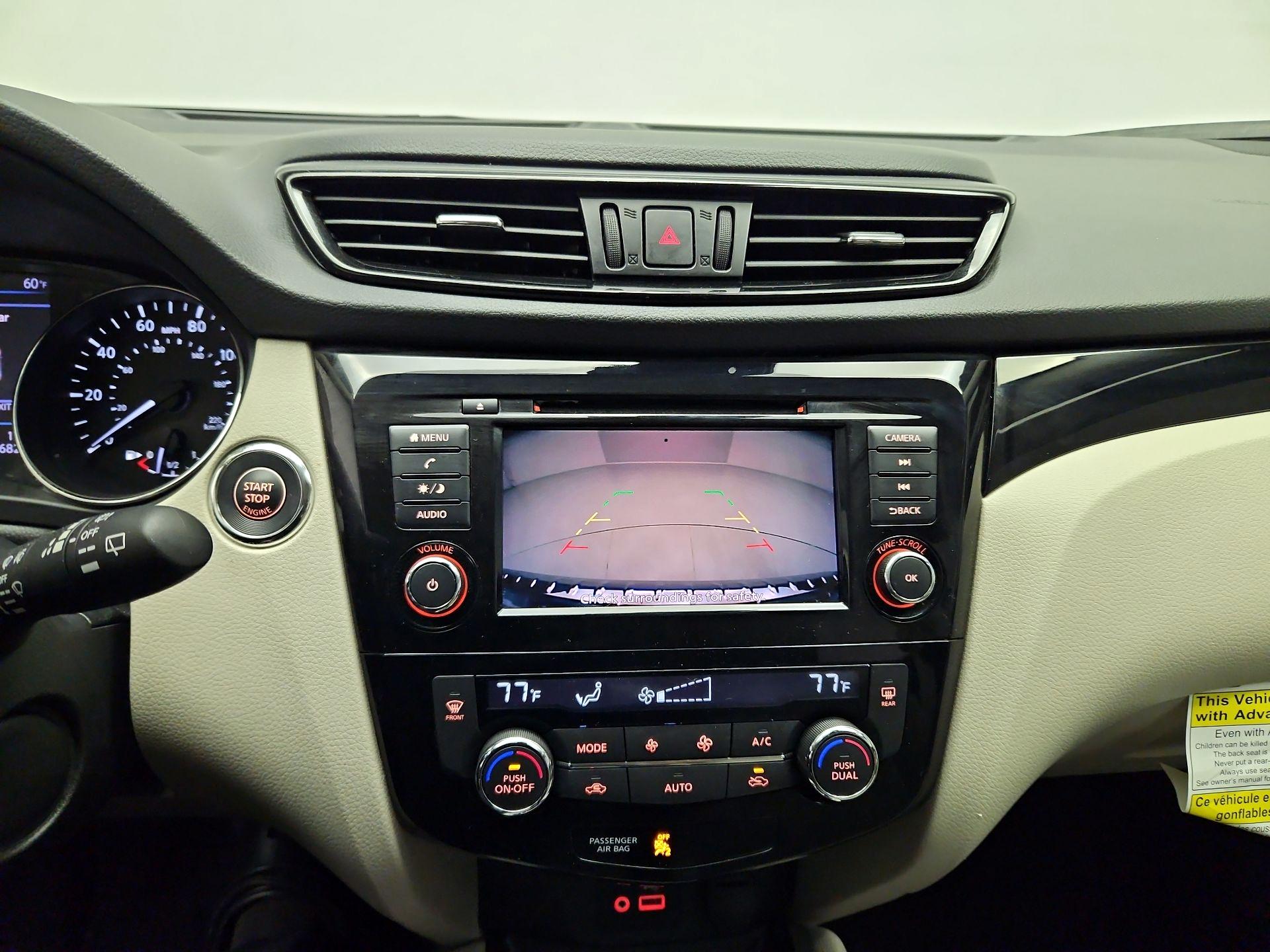 Thumbnail: 2020 Nissan Rogue Sport - 13