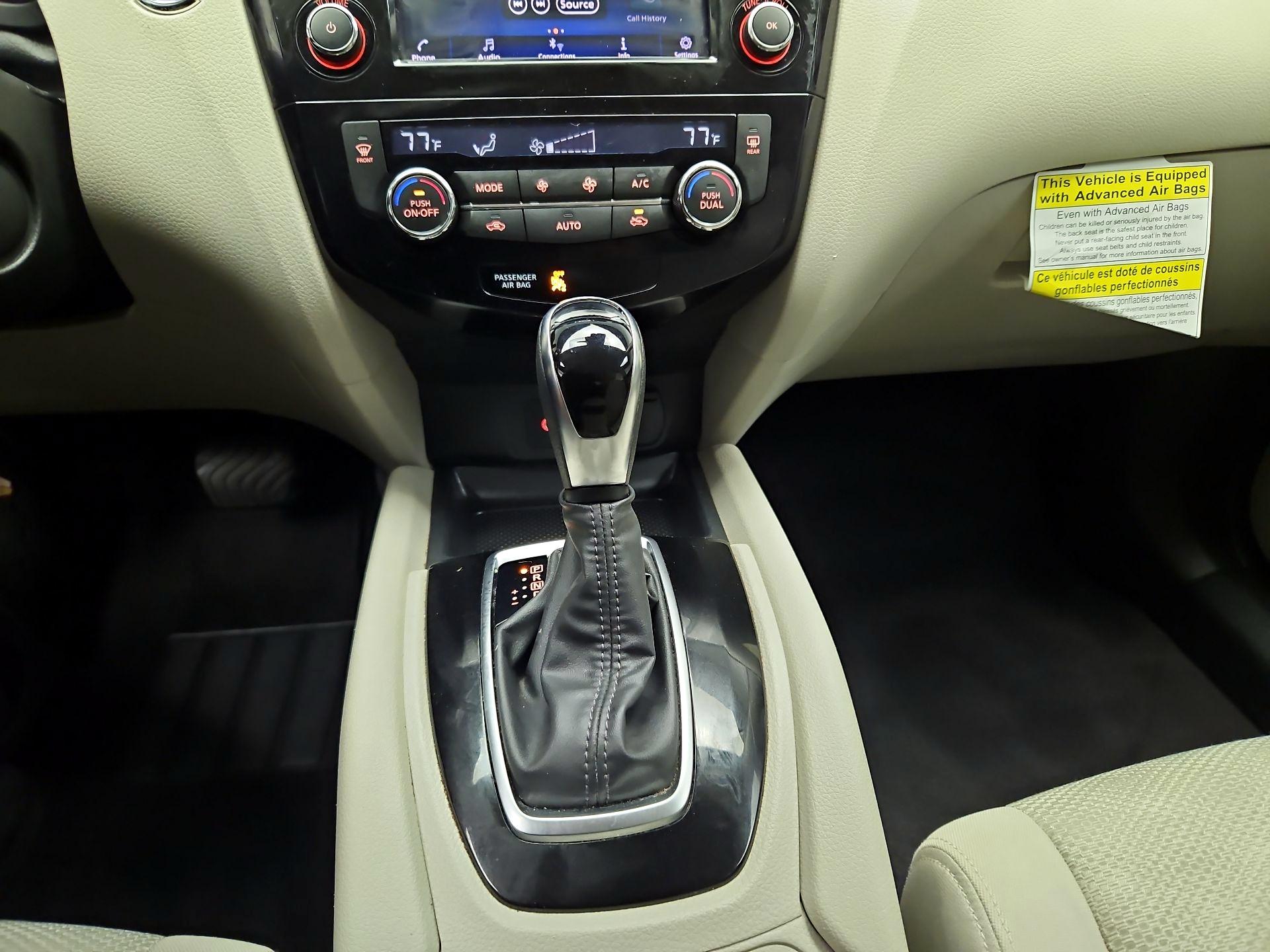 Thumbnail: 2020 Nissan Rogue Sport - 16