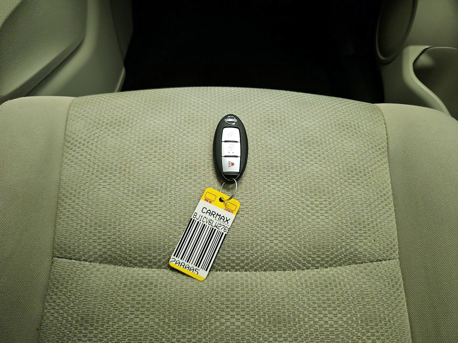 Thumbnail: 2020 Nissan Rogue Sport - 20