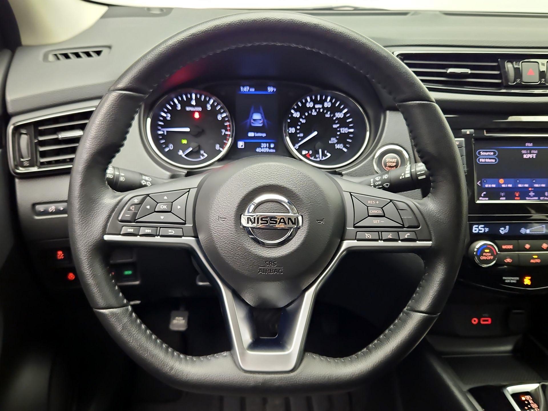 Thumbnail: 2021 Nissan Rogue Sport - 10