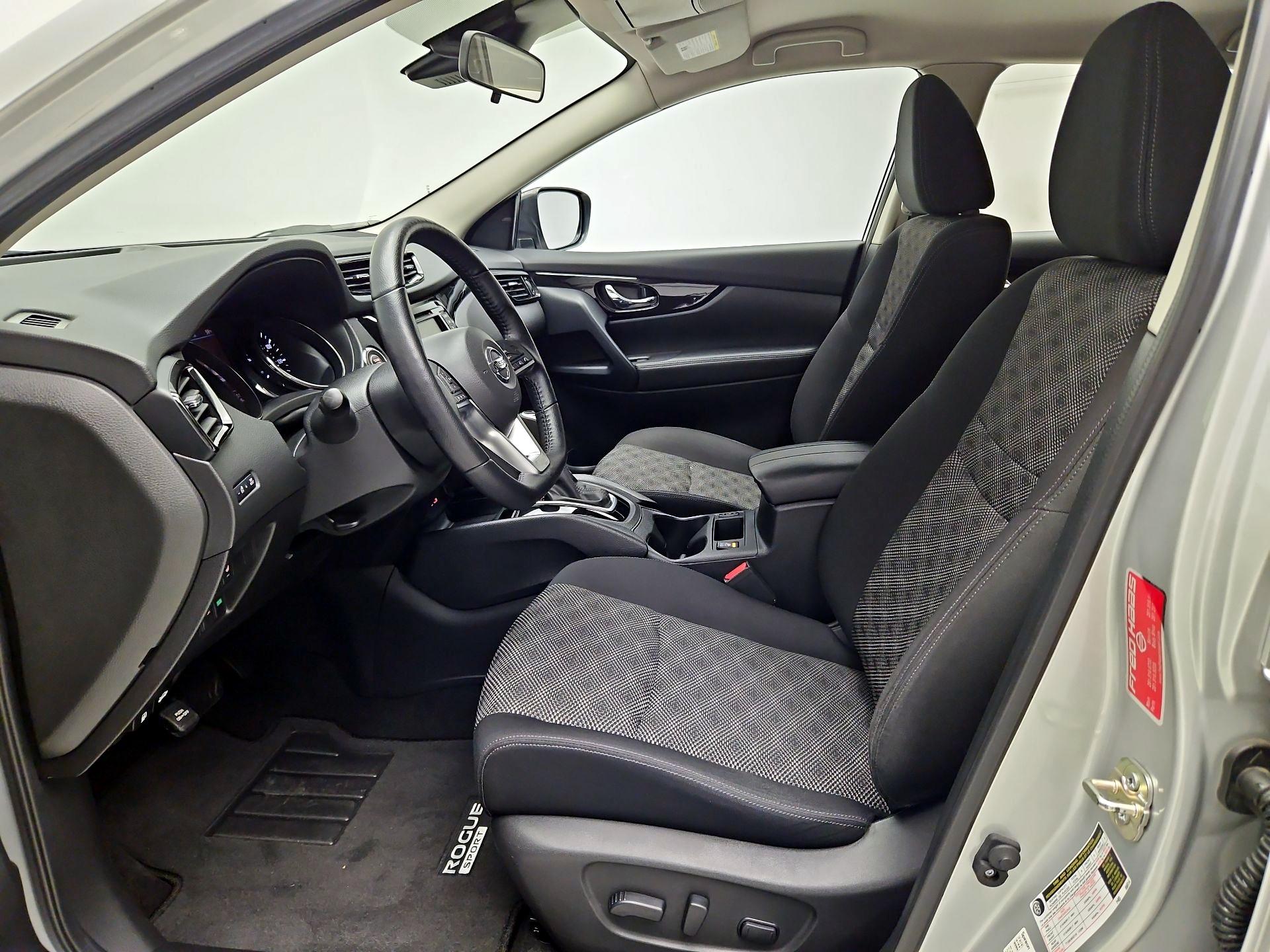 Thumbnail: 2021 Nissan Rogue Sport - 11