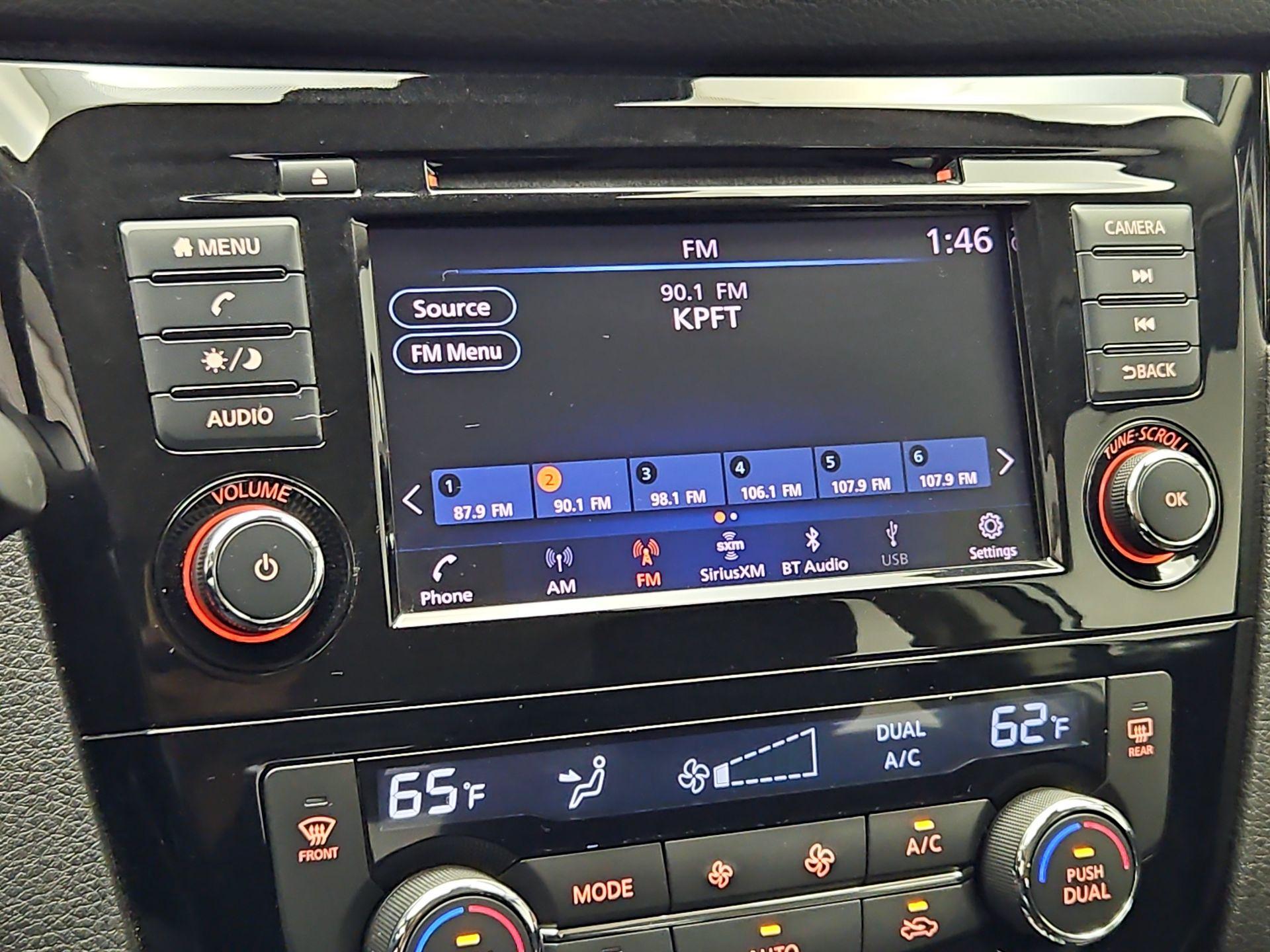 Thumbnail: 2021 Nissan Rogue Sport - 15