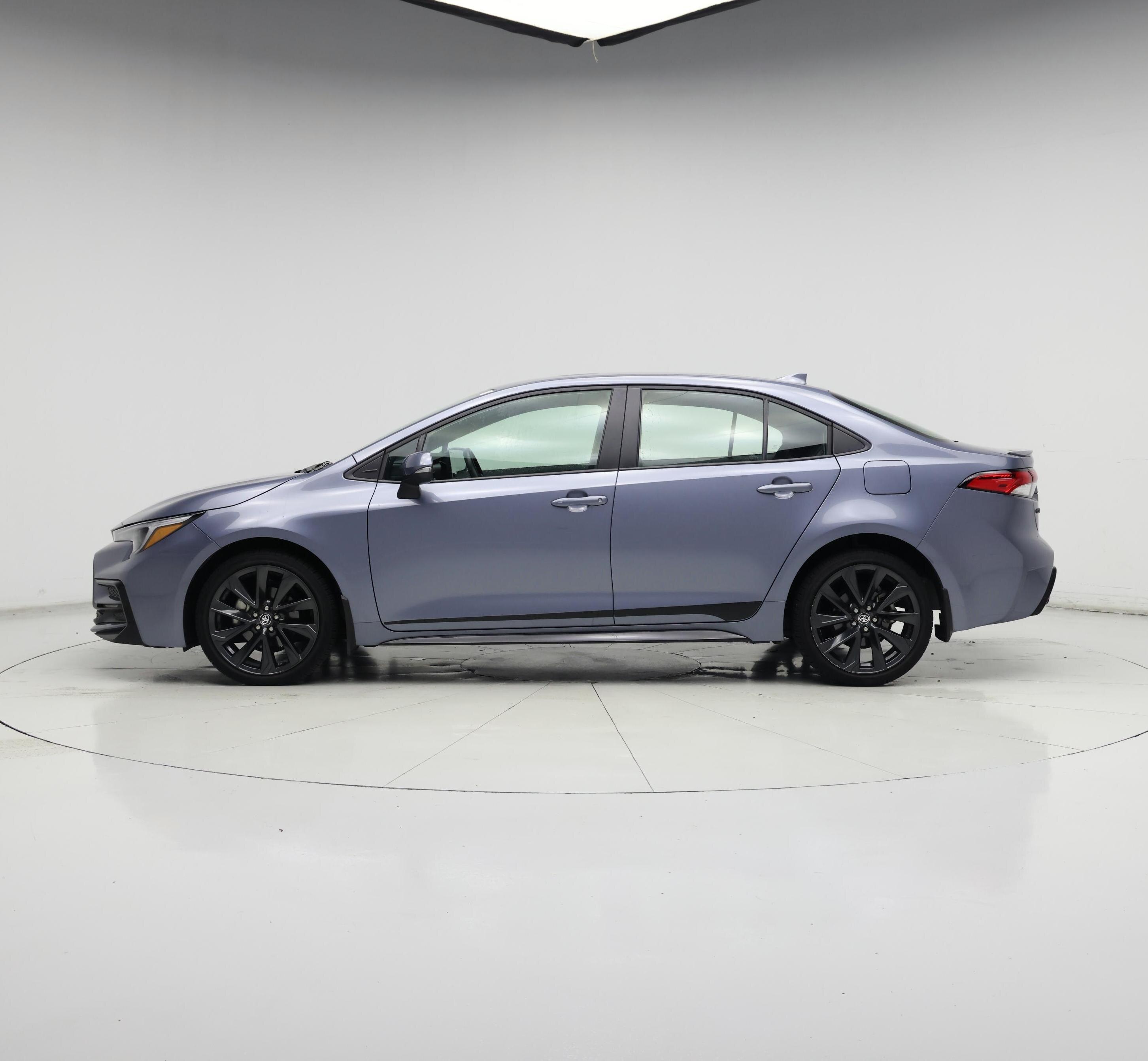 Thumbnail: 2024 Toyota Corolla - 3