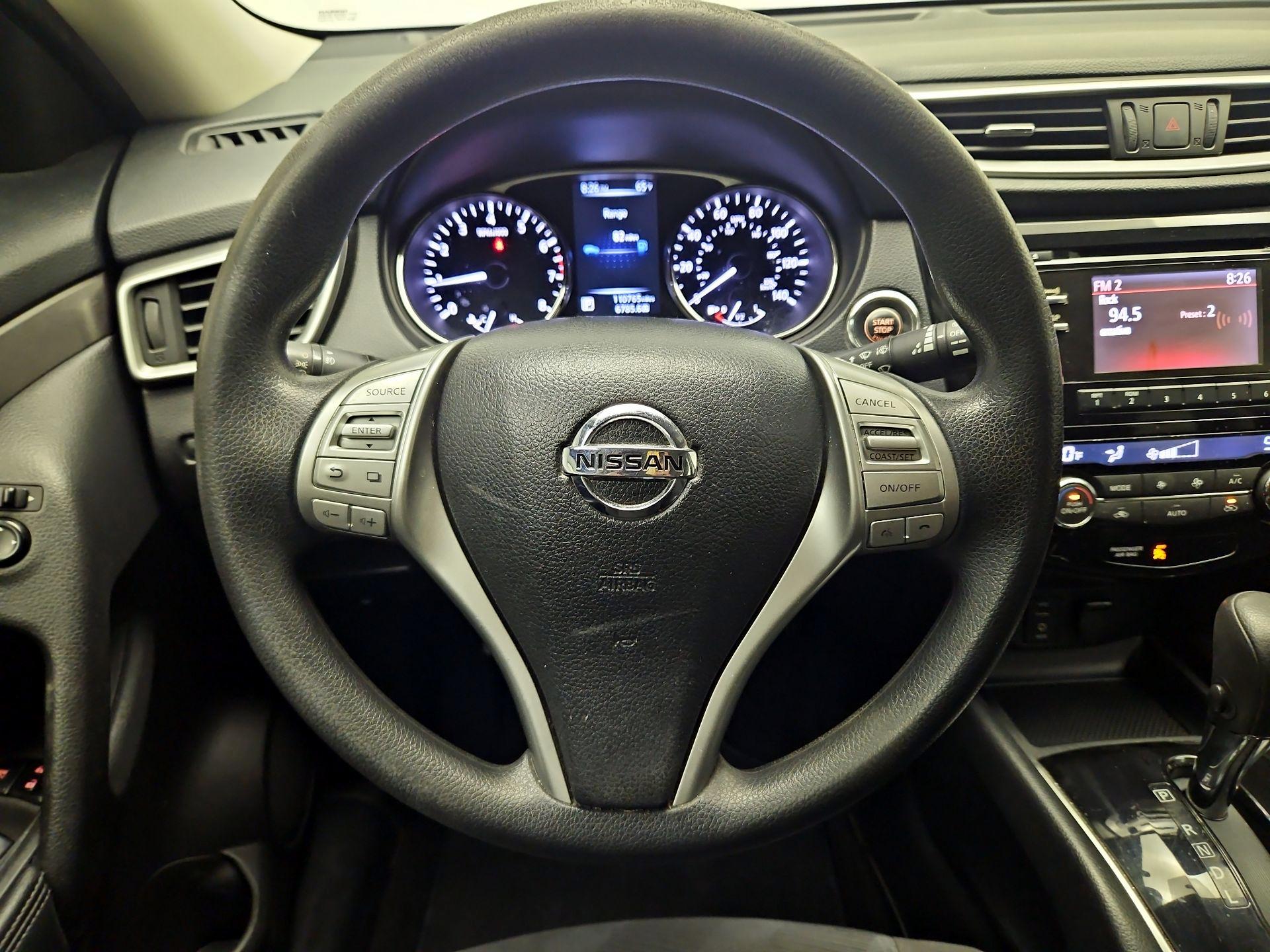 Thumbnail: 2016 Nissan Rogue - 10