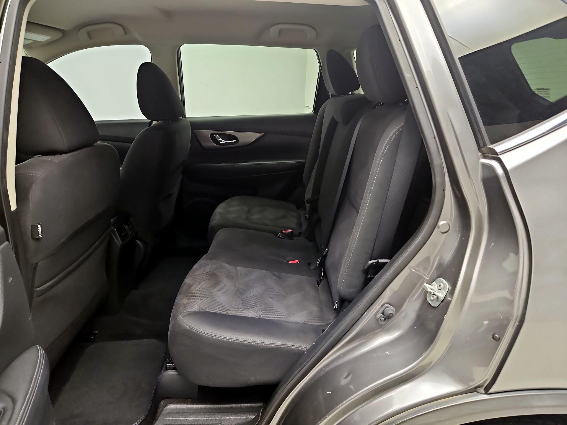 Thumbnail: 2016 Nissan Rogue - 19