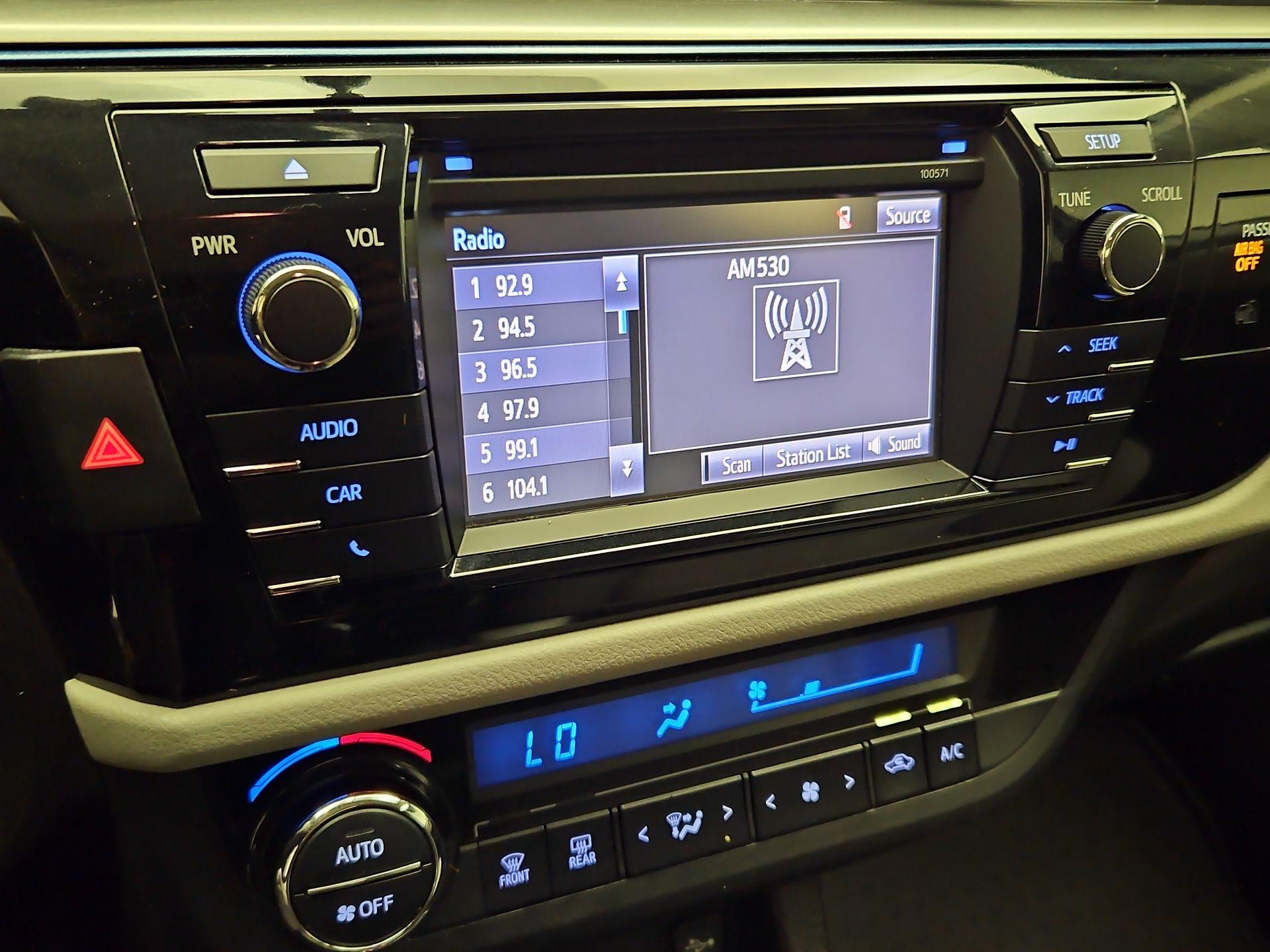 Thumbnail: 2014 Toyota Corolla - 15