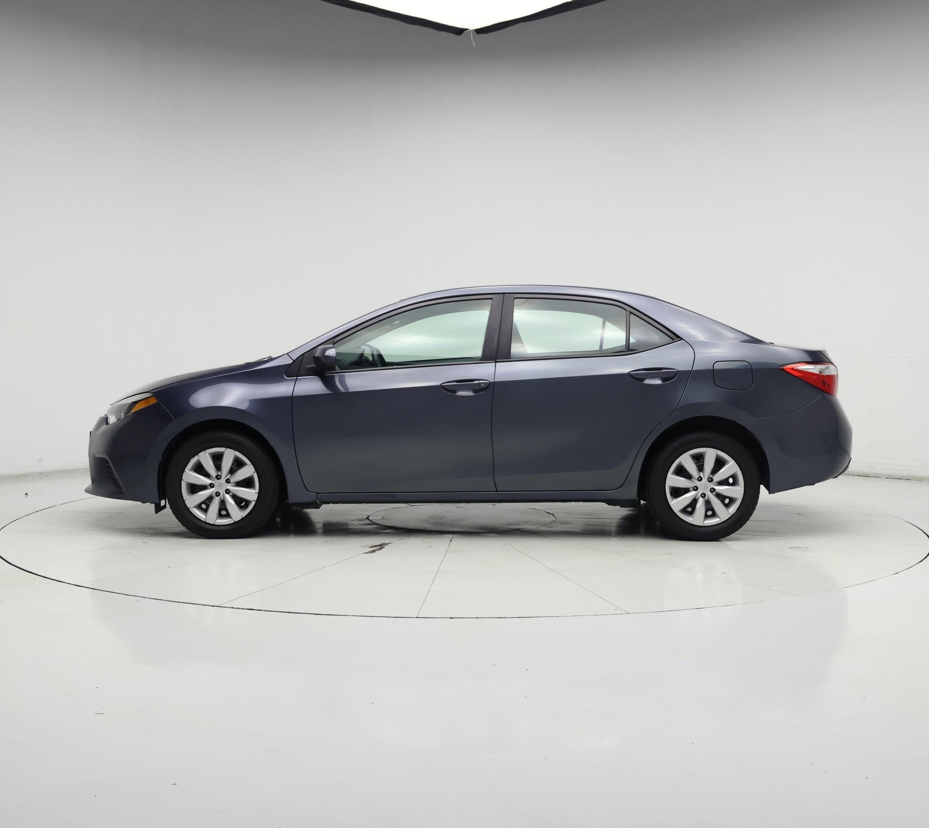Thumbnail: 2014 Toyota Corolla - 3
