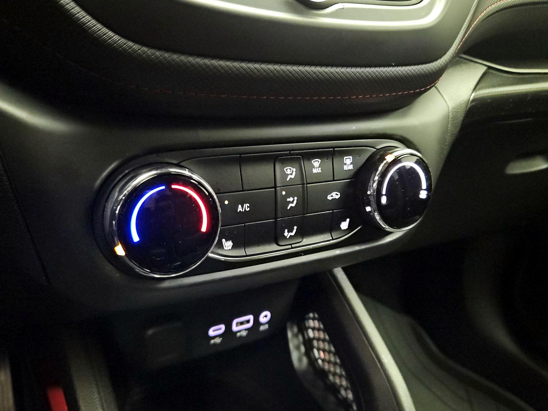 Thumbnail: 2022 Chevrolet TrailBlazer - 16