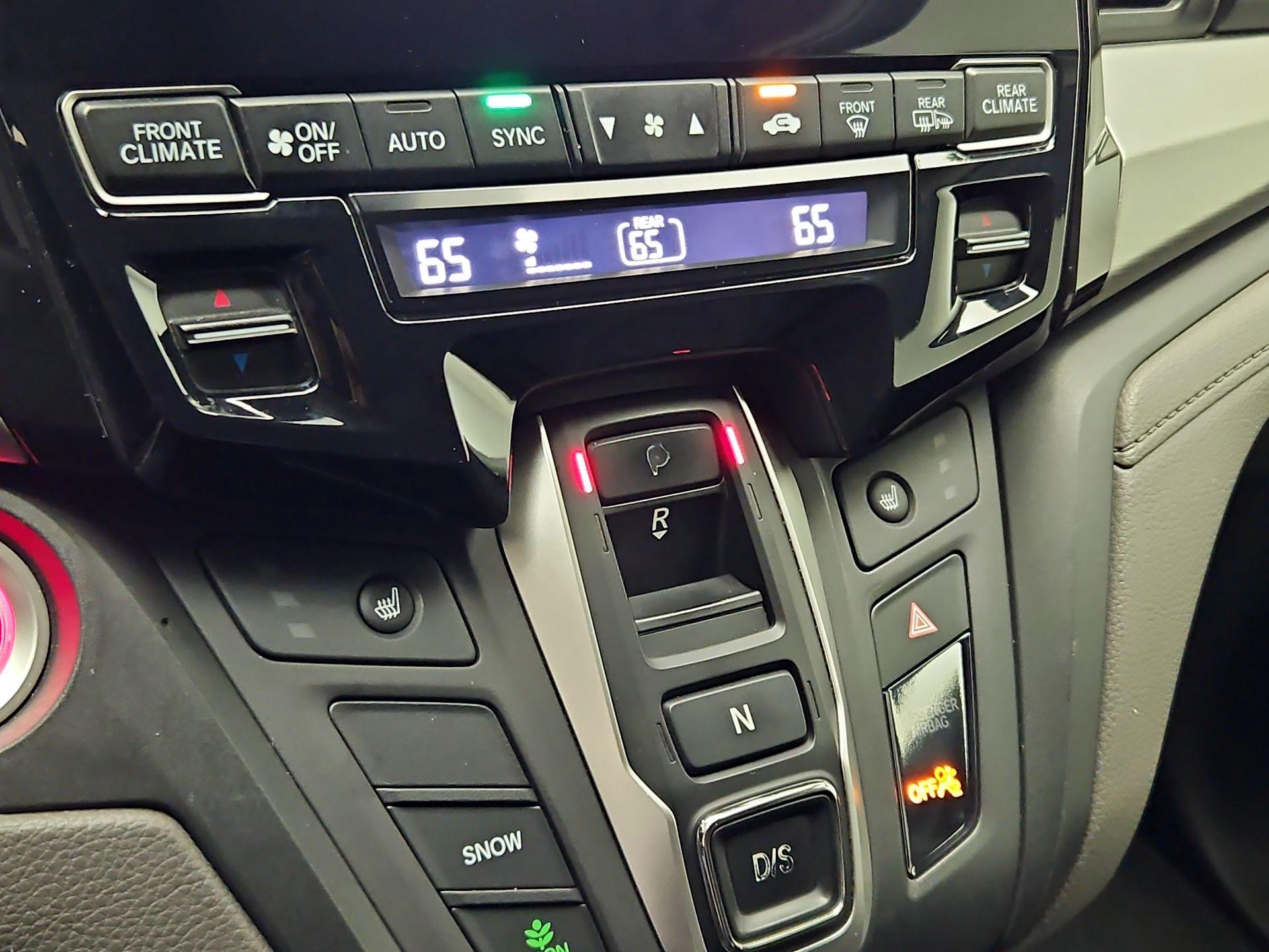 Thumbnail: 2019 Honda Odyssey - 16