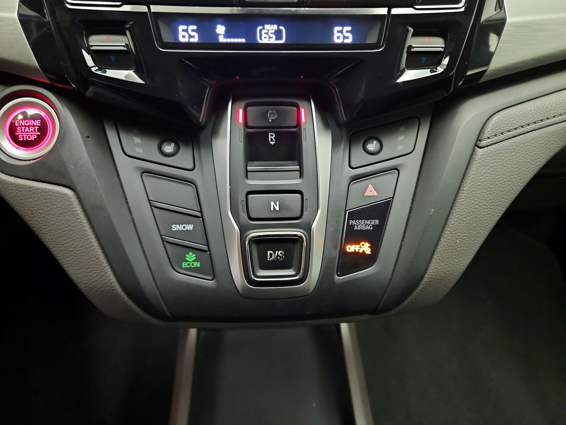 Thumbnail: 2019 Honda Odyssey - 17