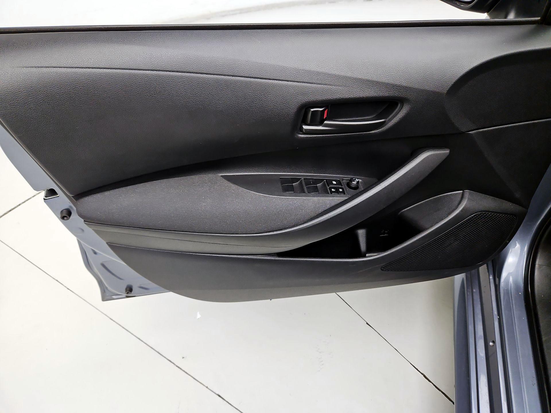 Thumbnail: 2022 Toyota Corolla - 12