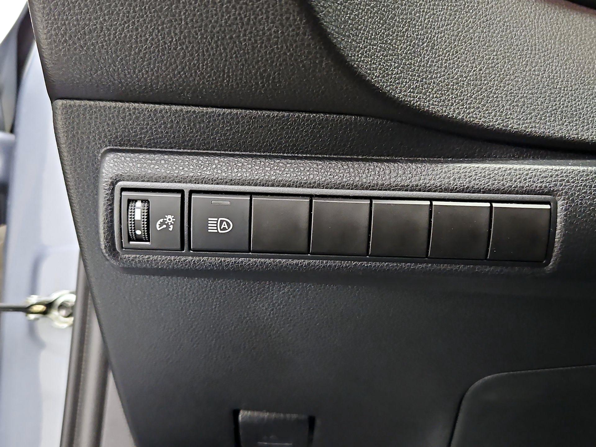 Thumbnail: 2022 Toyota Corolla - 13