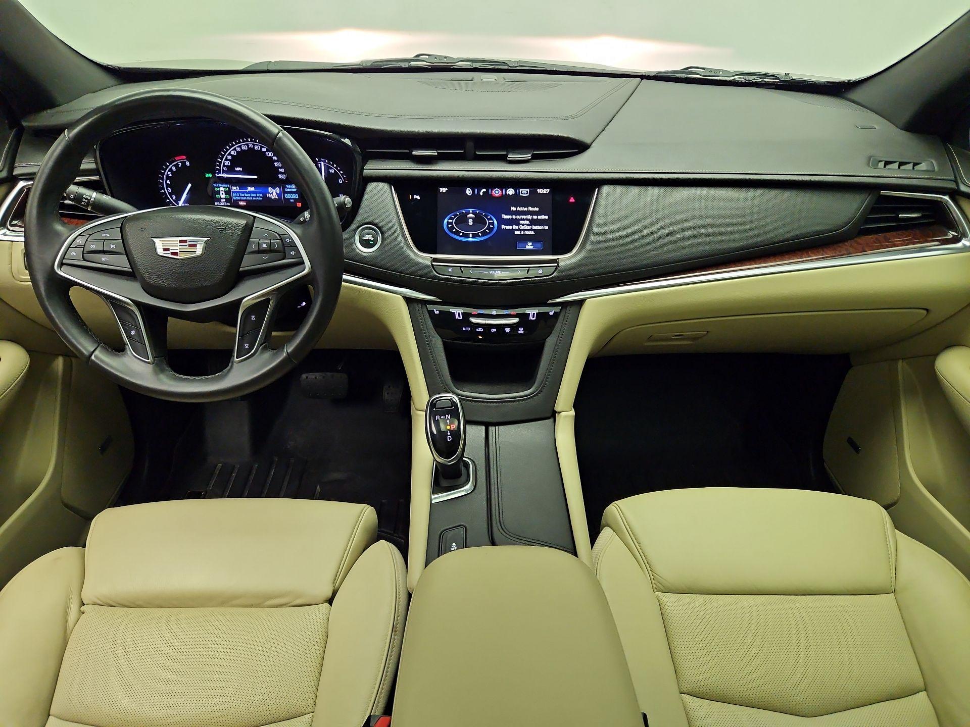 Thumbnail: 2017 Cadillac XT5 - 9