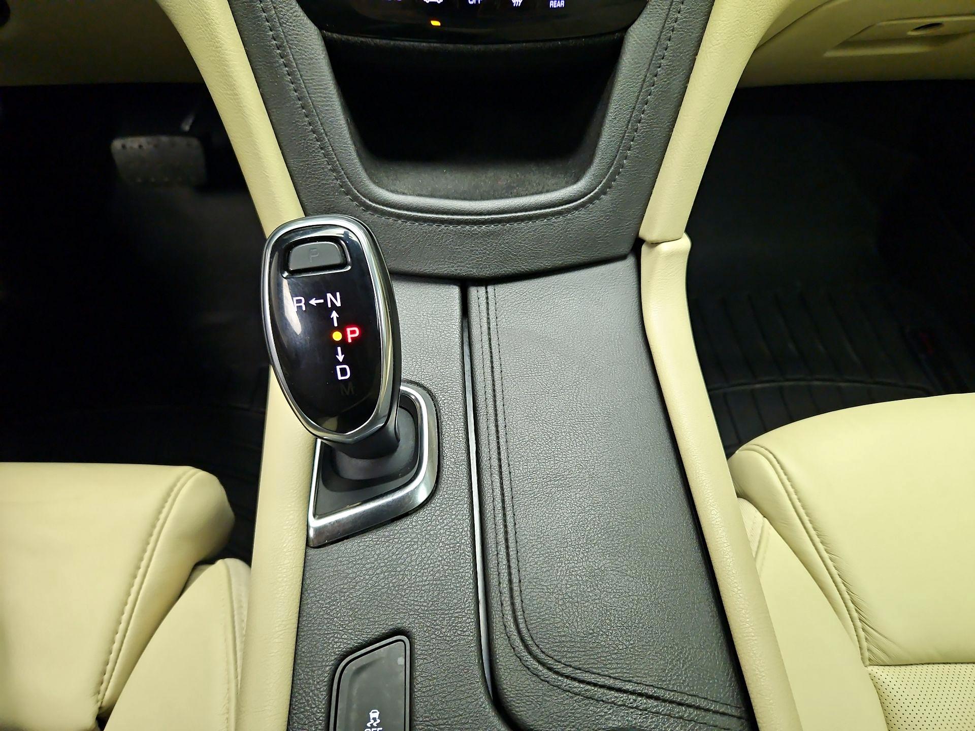 Thumbnail: 2017 Cadillac XT5 - 17