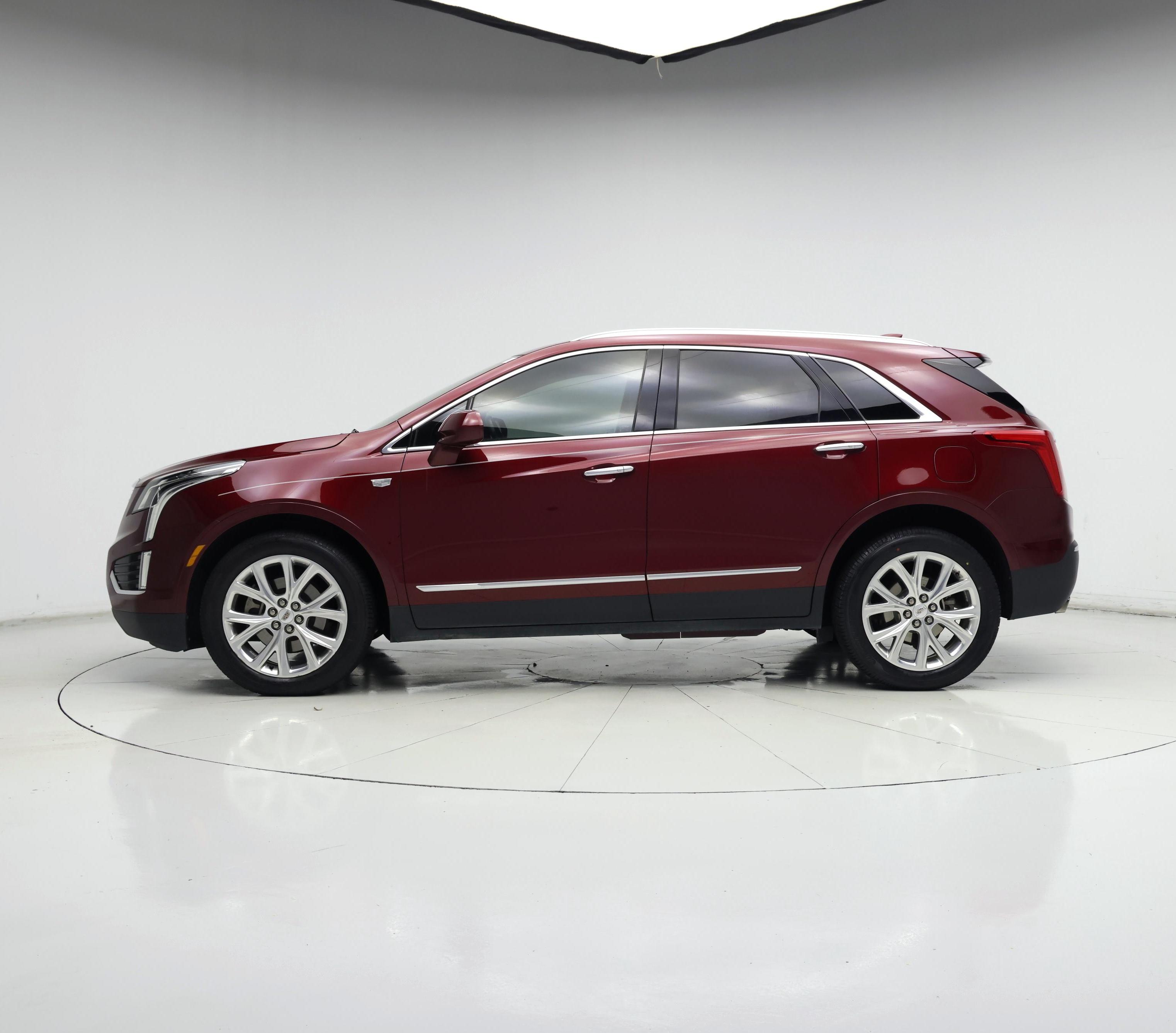 Thumbnail: 2017 Cadillac XT5 - 3
