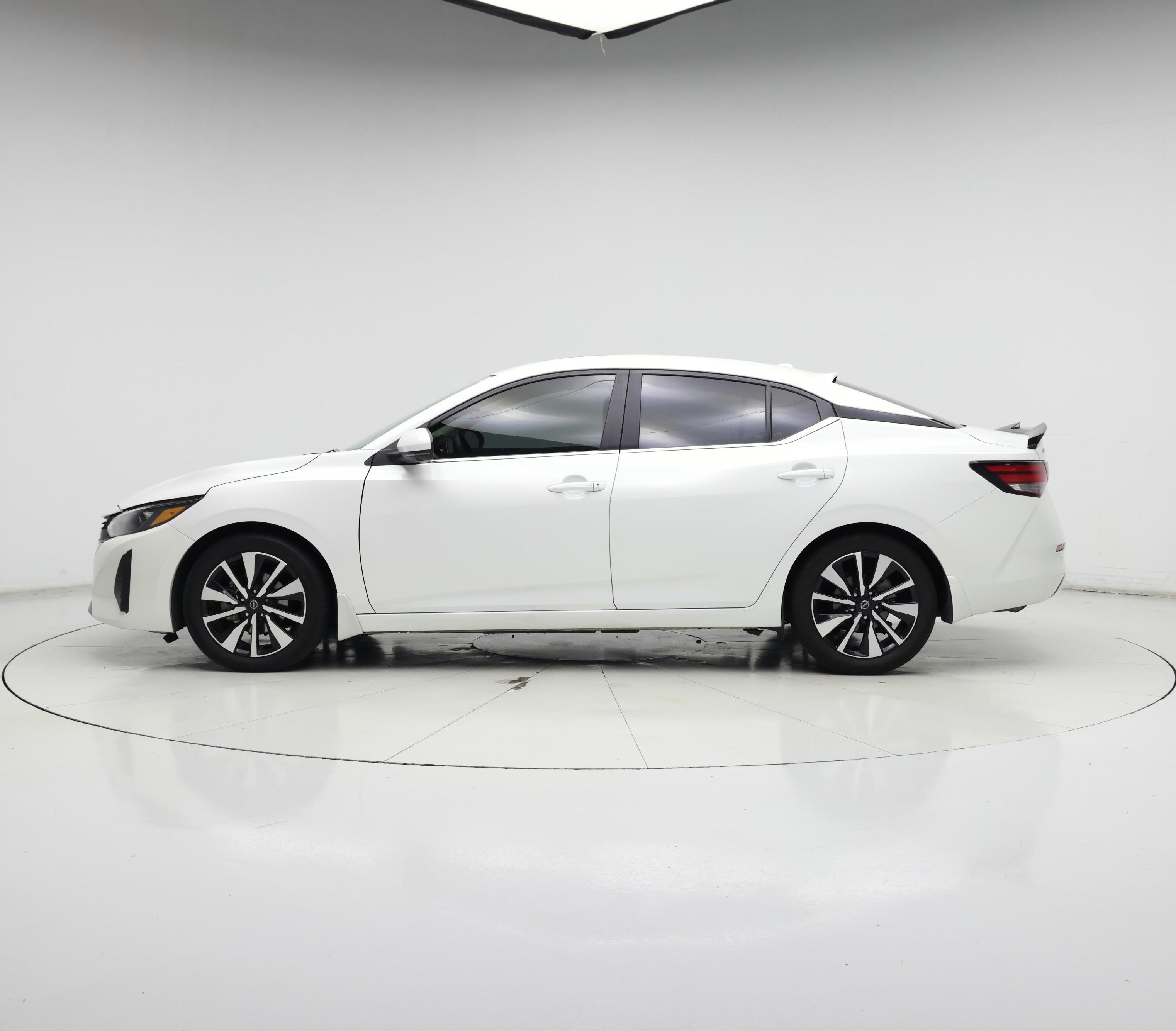 Thumbnail: 2024 Nissan Sentra - 3