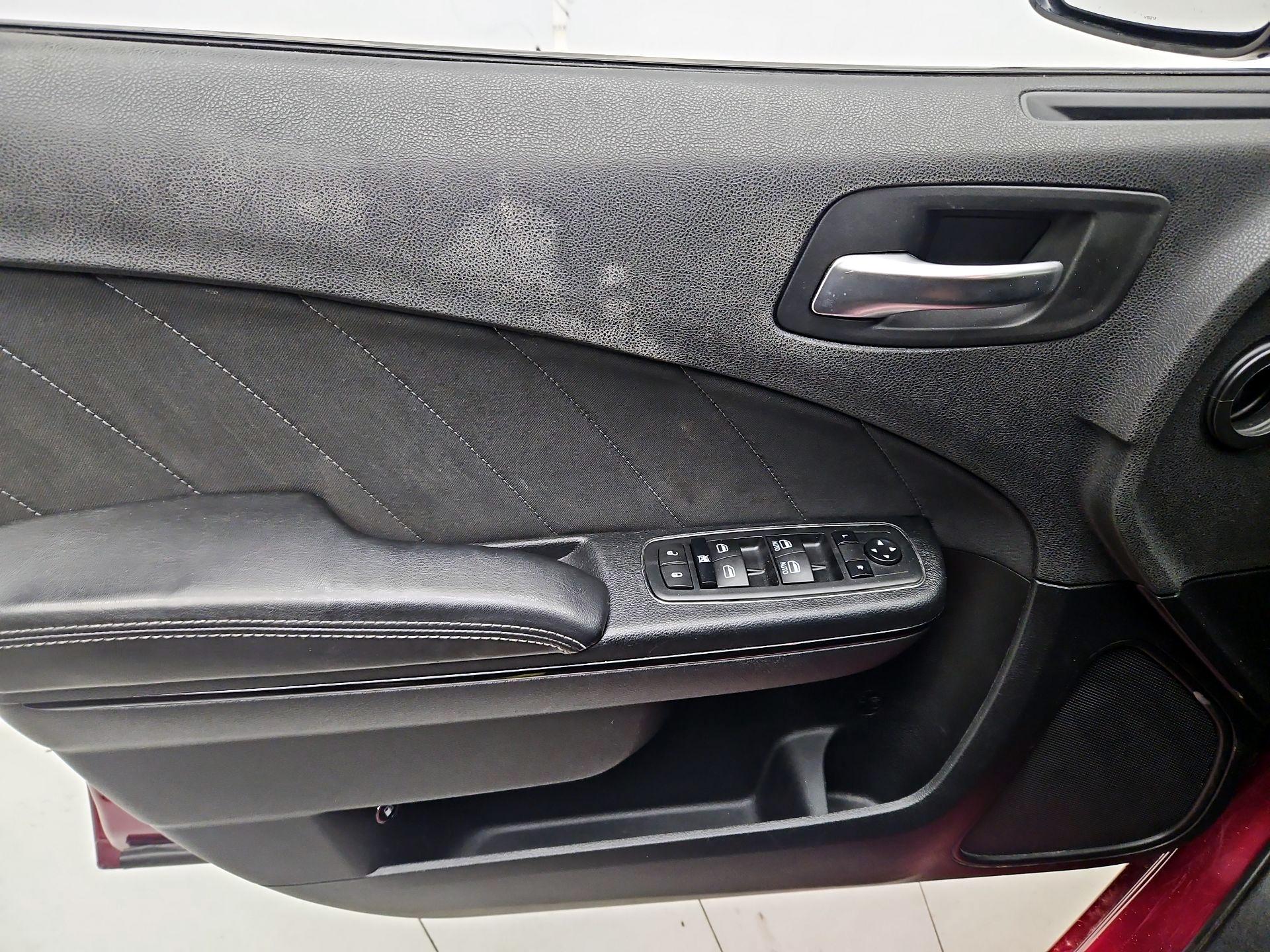 Thumbnail: 2019 Dodge Charger - 12