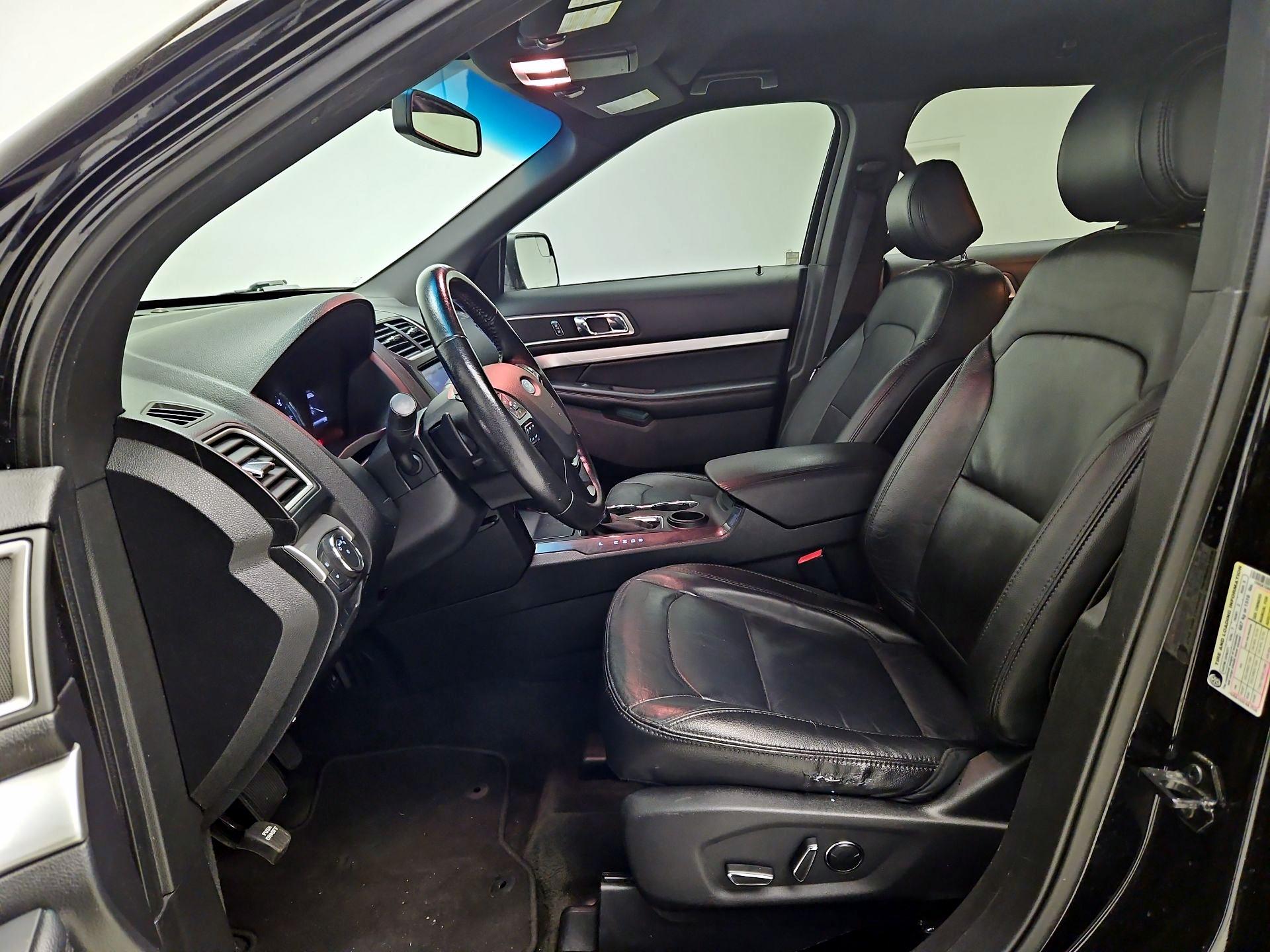 Thumbnail: 2016 Ford Explorer - 11