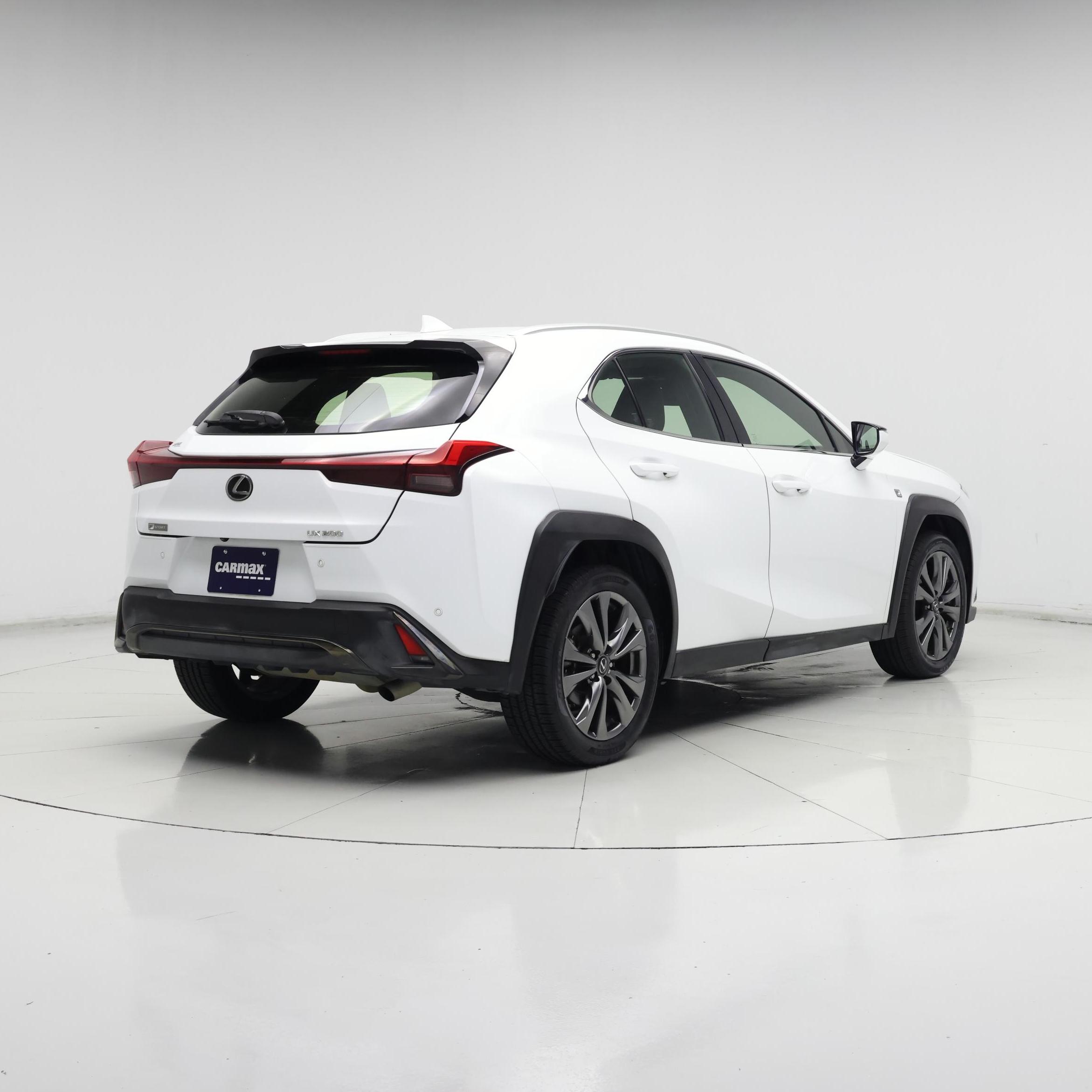 Thumbnail: 2019 Lexus UX - 8