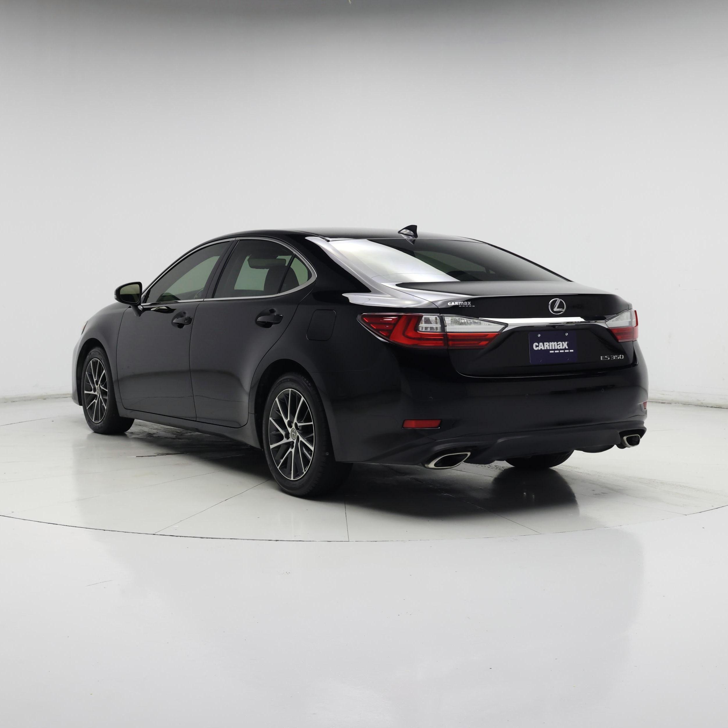 Thumbnail: 2017 Lexus ES - 2