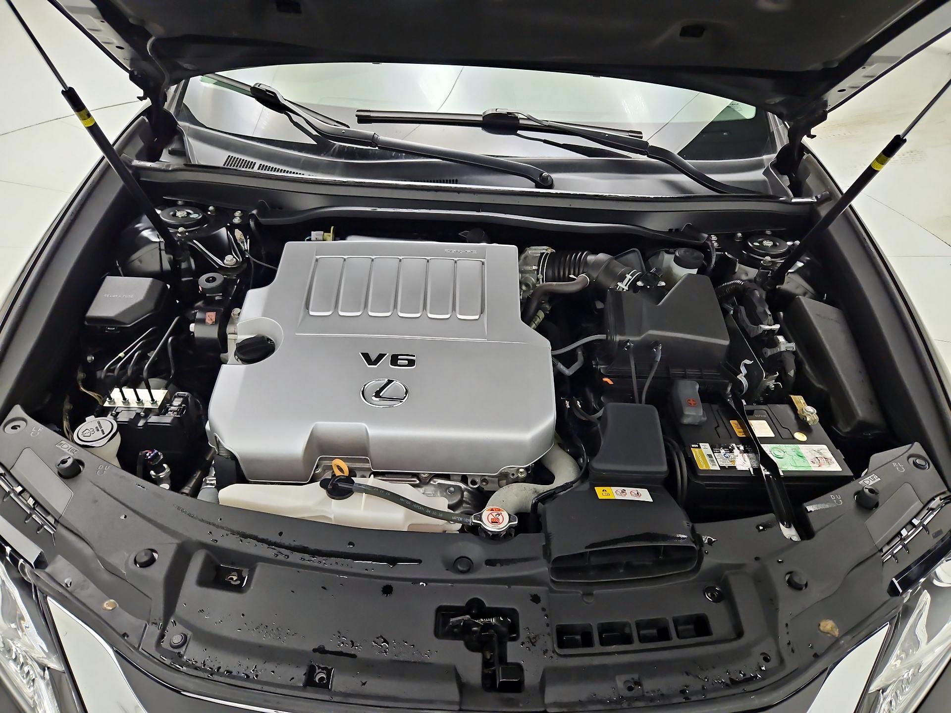 Thumbnail: 2017 Lexus ES - 19