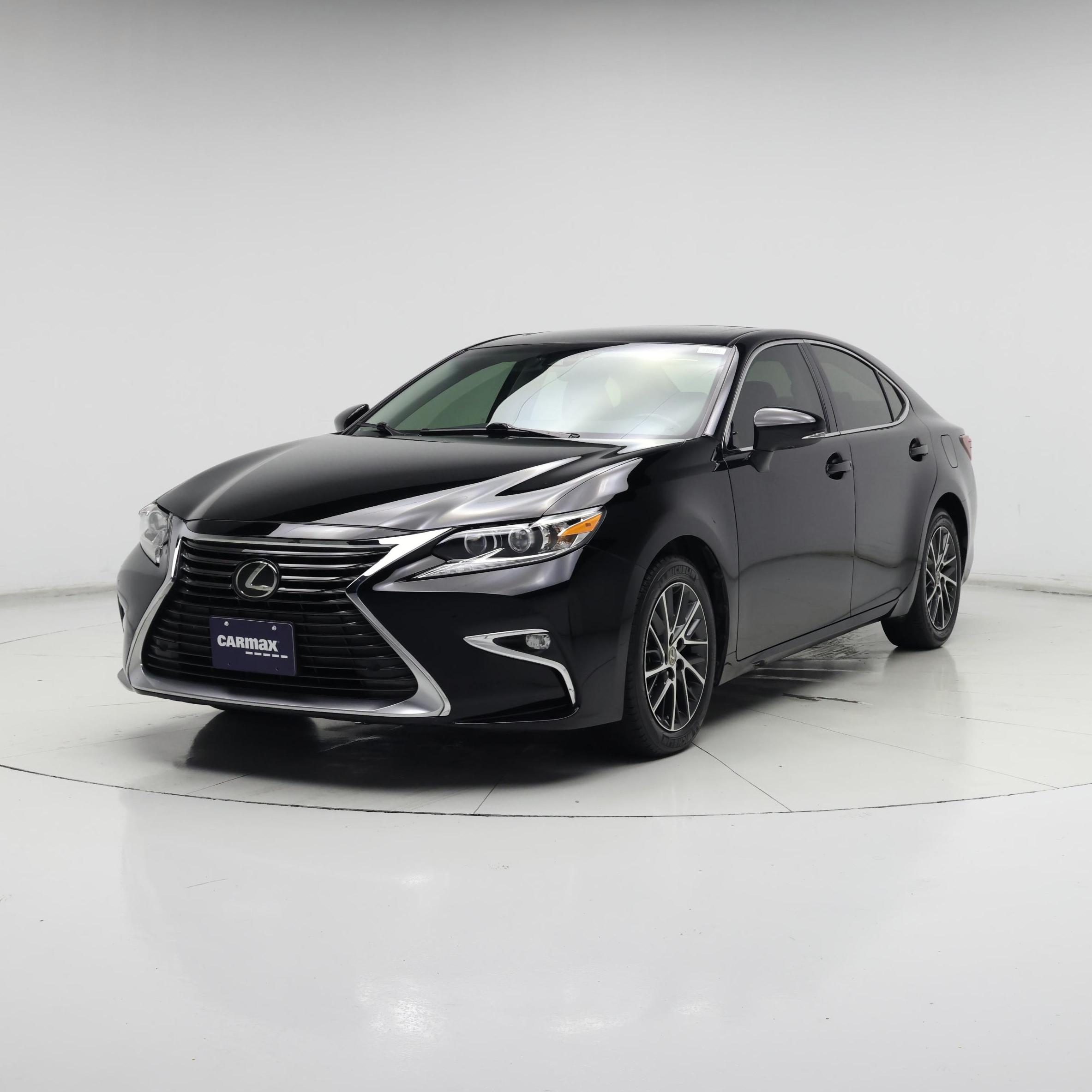 Thumbnail: 2017 Lexus ES - 4