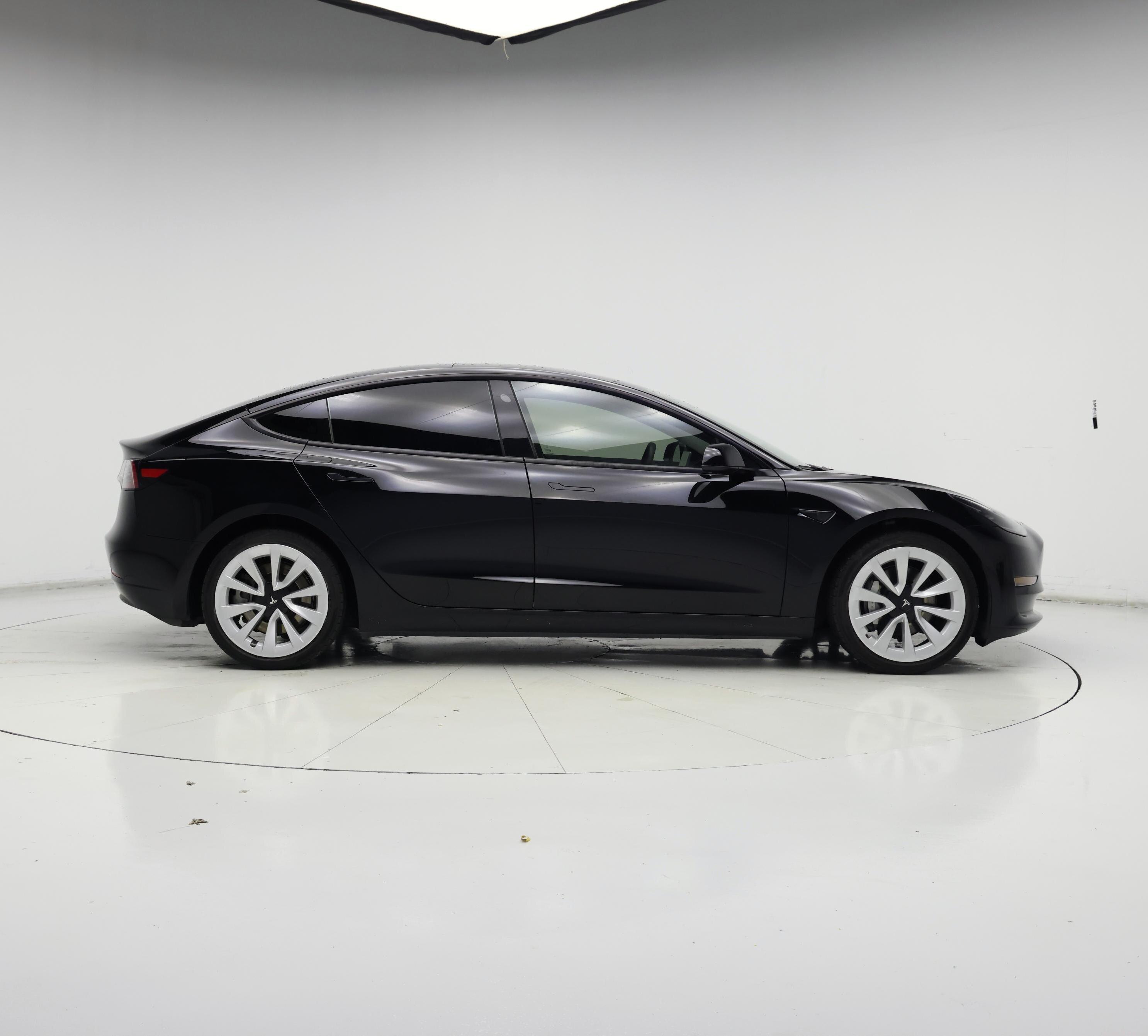 Thumbnail: 2023 Tesla Model 3 - 7