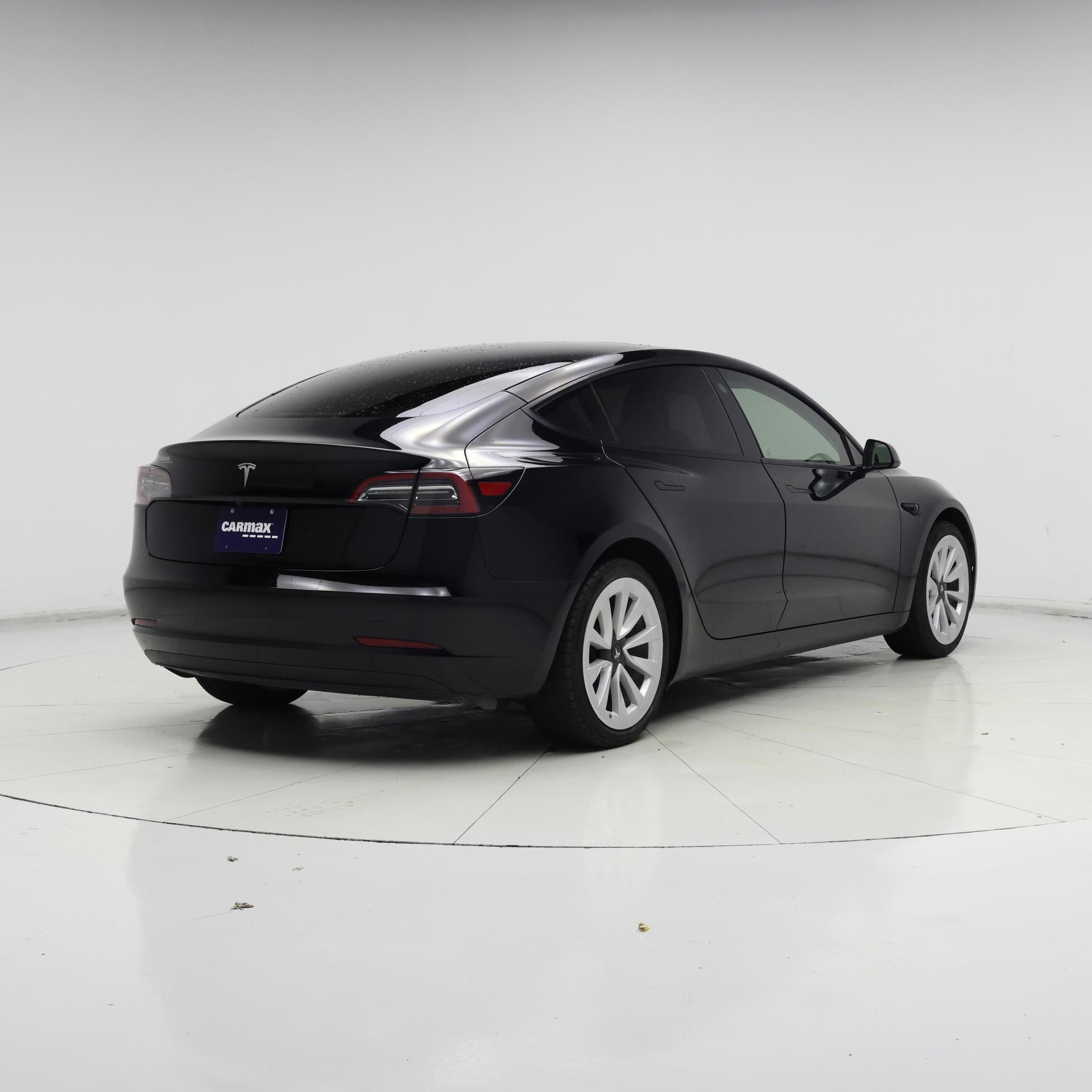 Thumbnail: 2023 Tesla Model 3 - 8