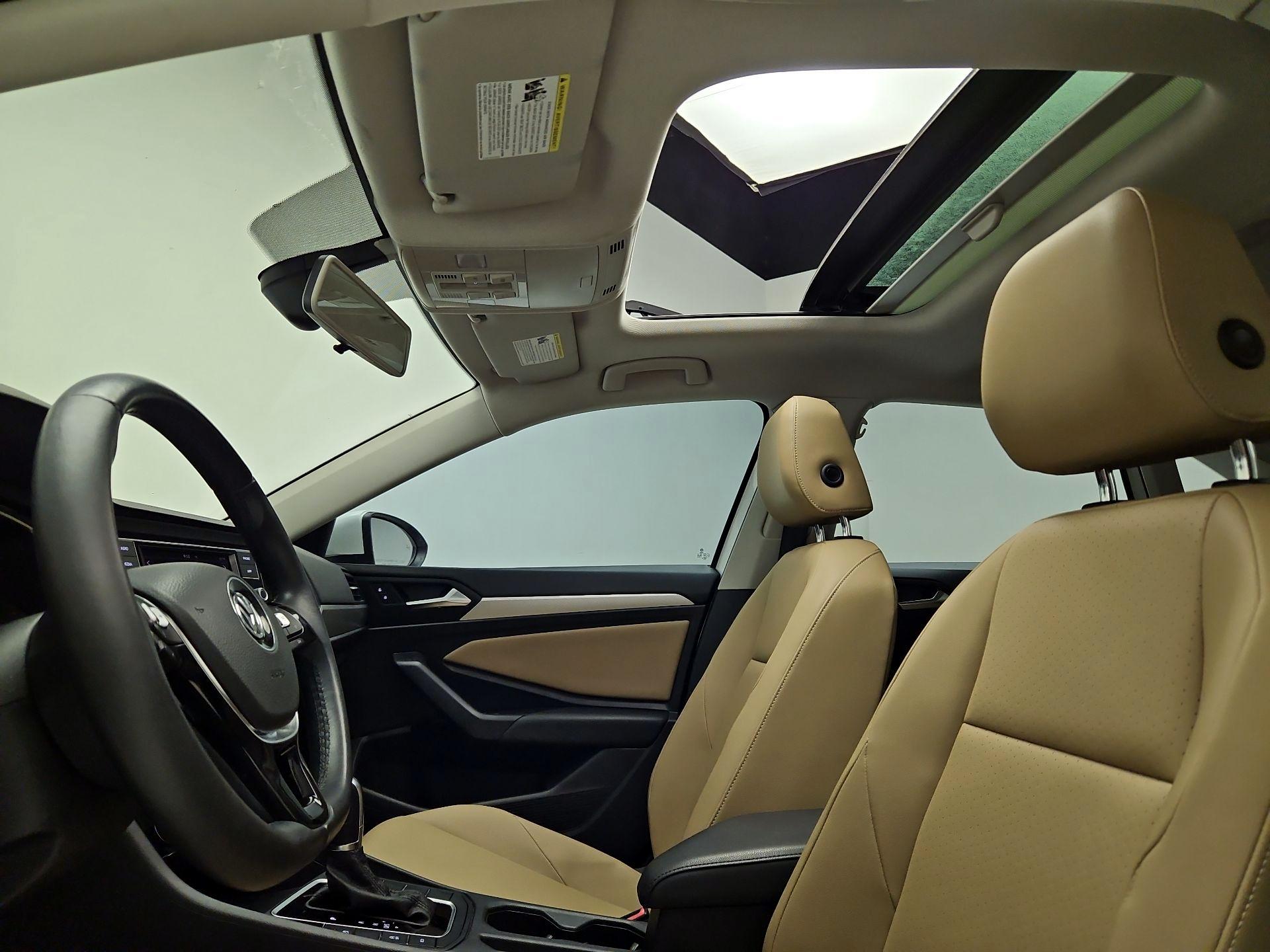 Thumbnail: 2019 Volkswagen Jetta - 19