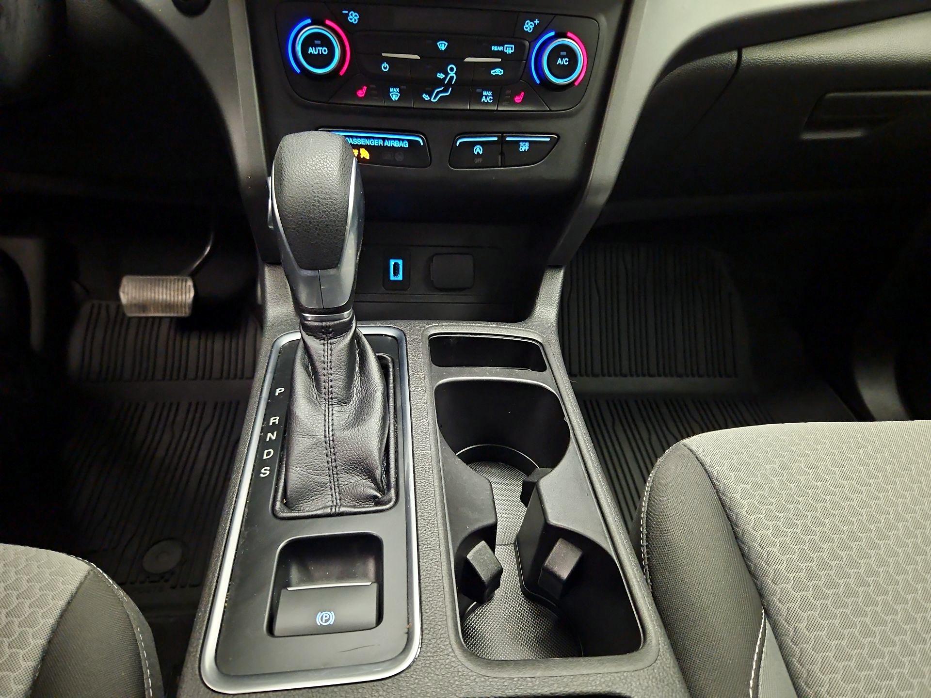 Thumbnail: 2019 Ford Escape - 16