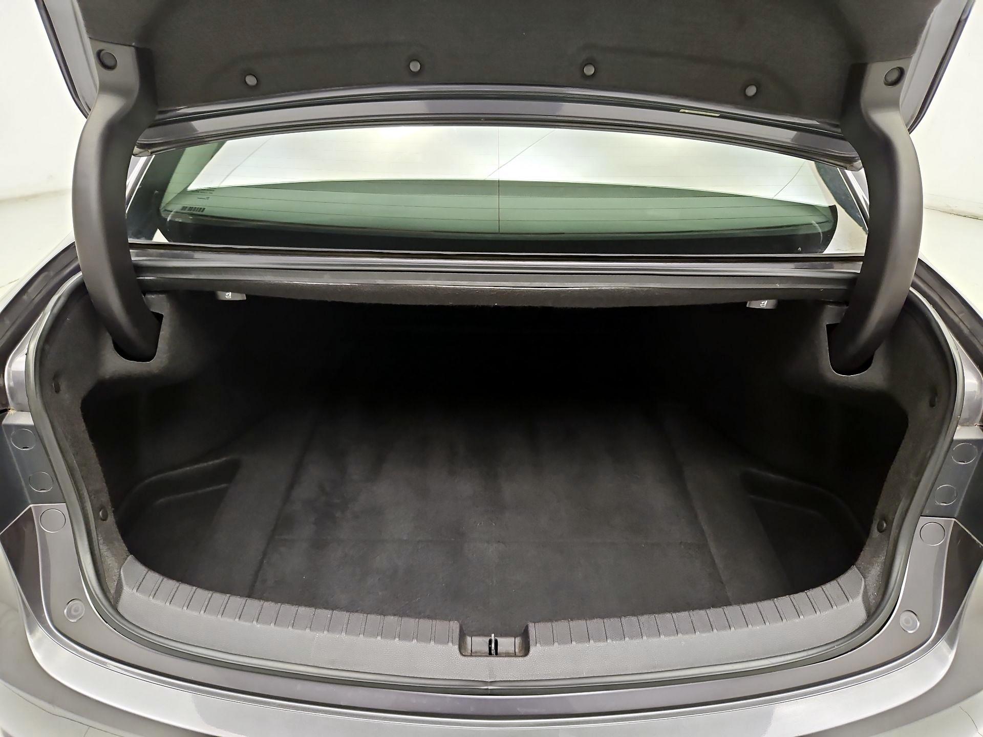 Thumbnail: 2017 Acura TLX - 18