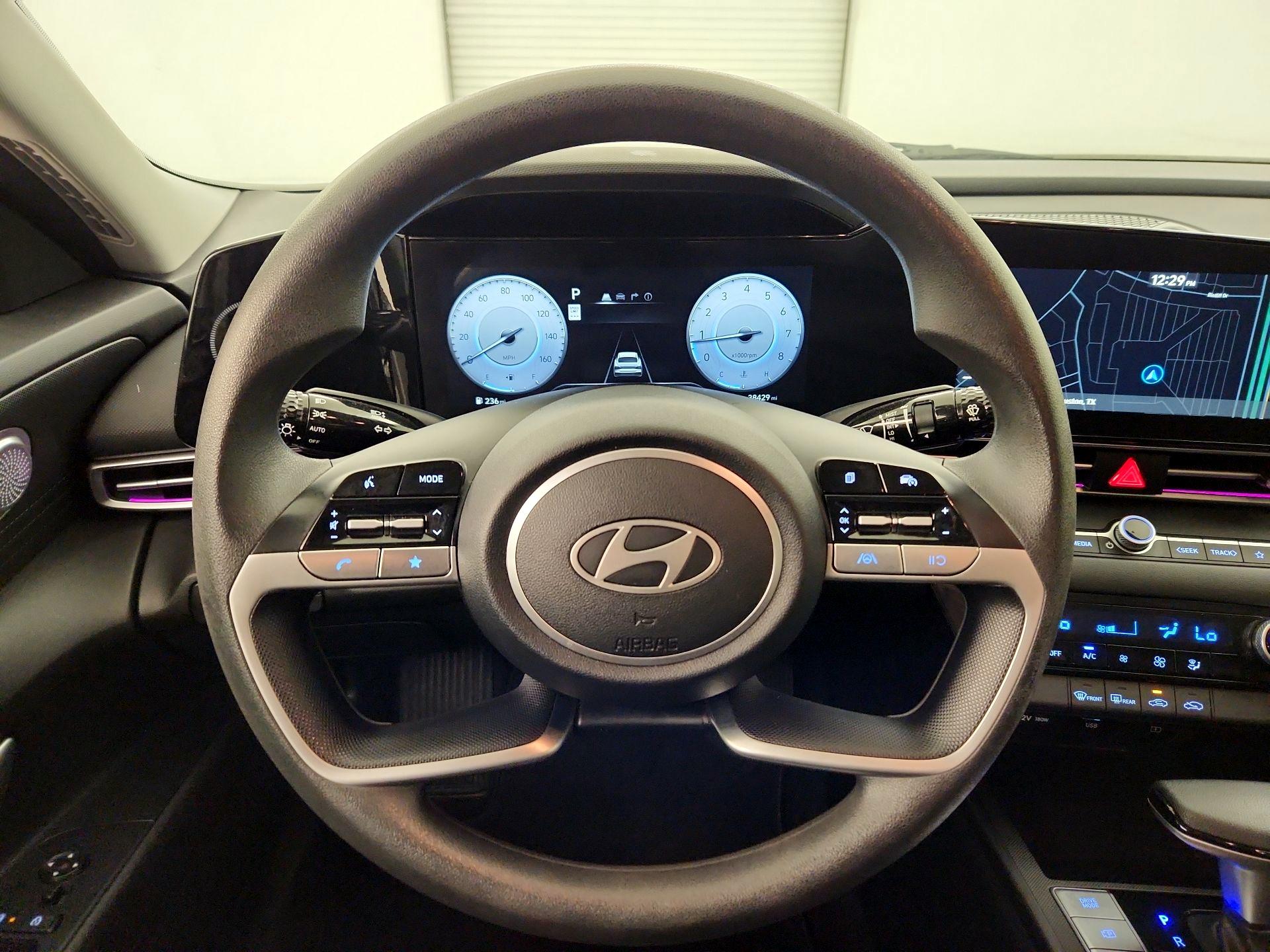 Thumbnail: 2024 Hyundai Elantra - 10