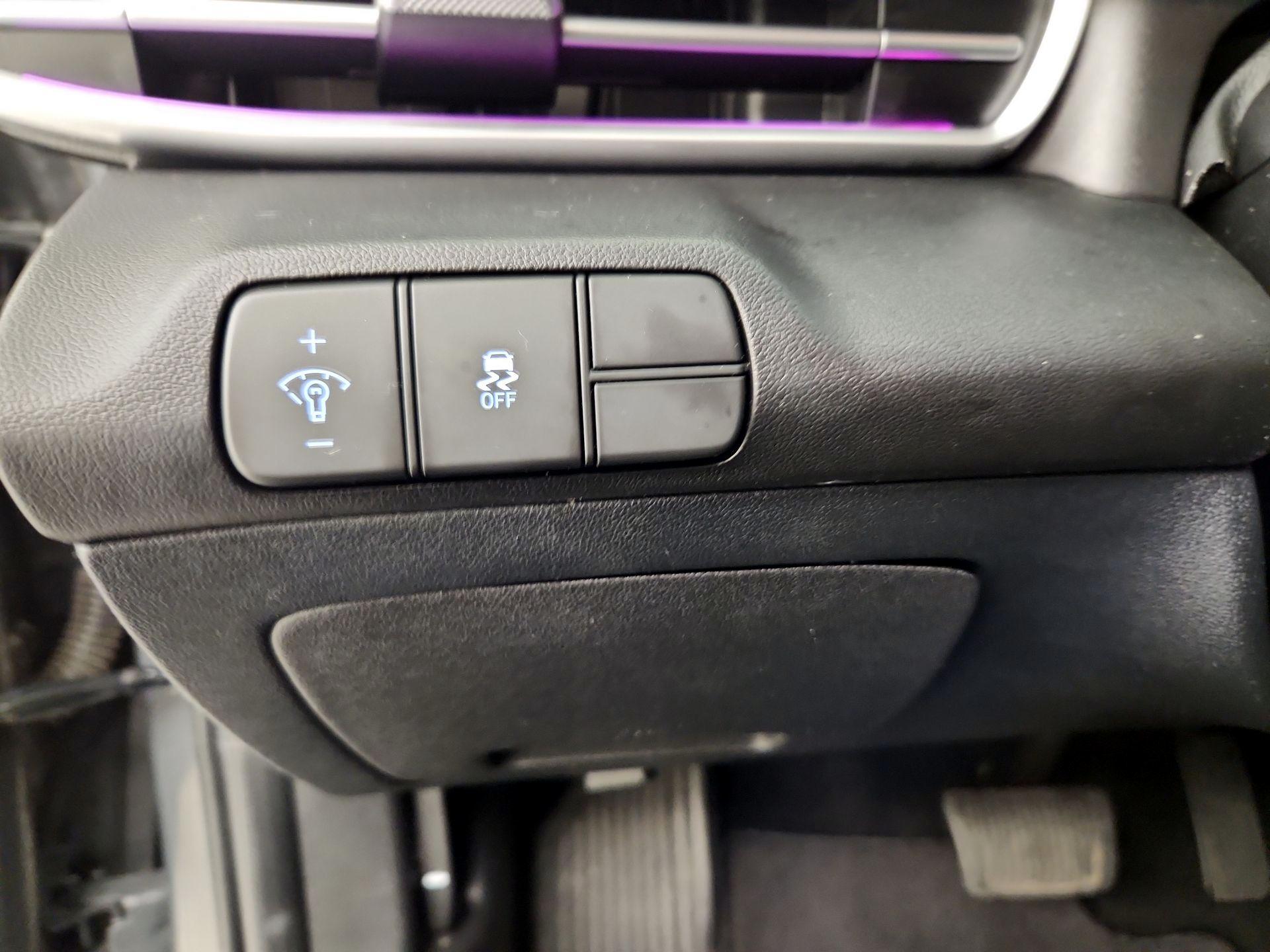 Thumbnail: 2024 Hyundai Elantra - 13