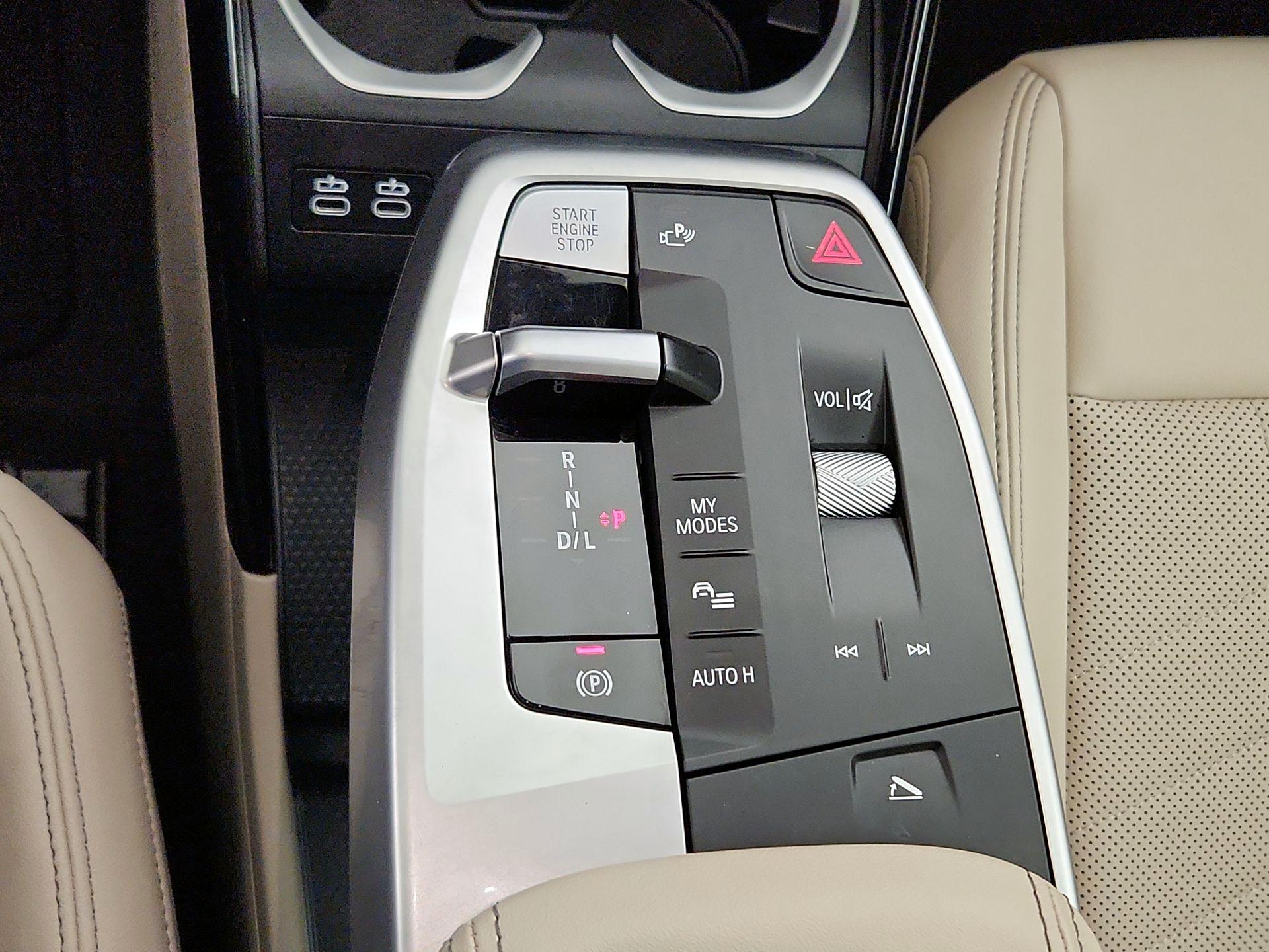 Thumbnail: 2025 BMW X1 - 17