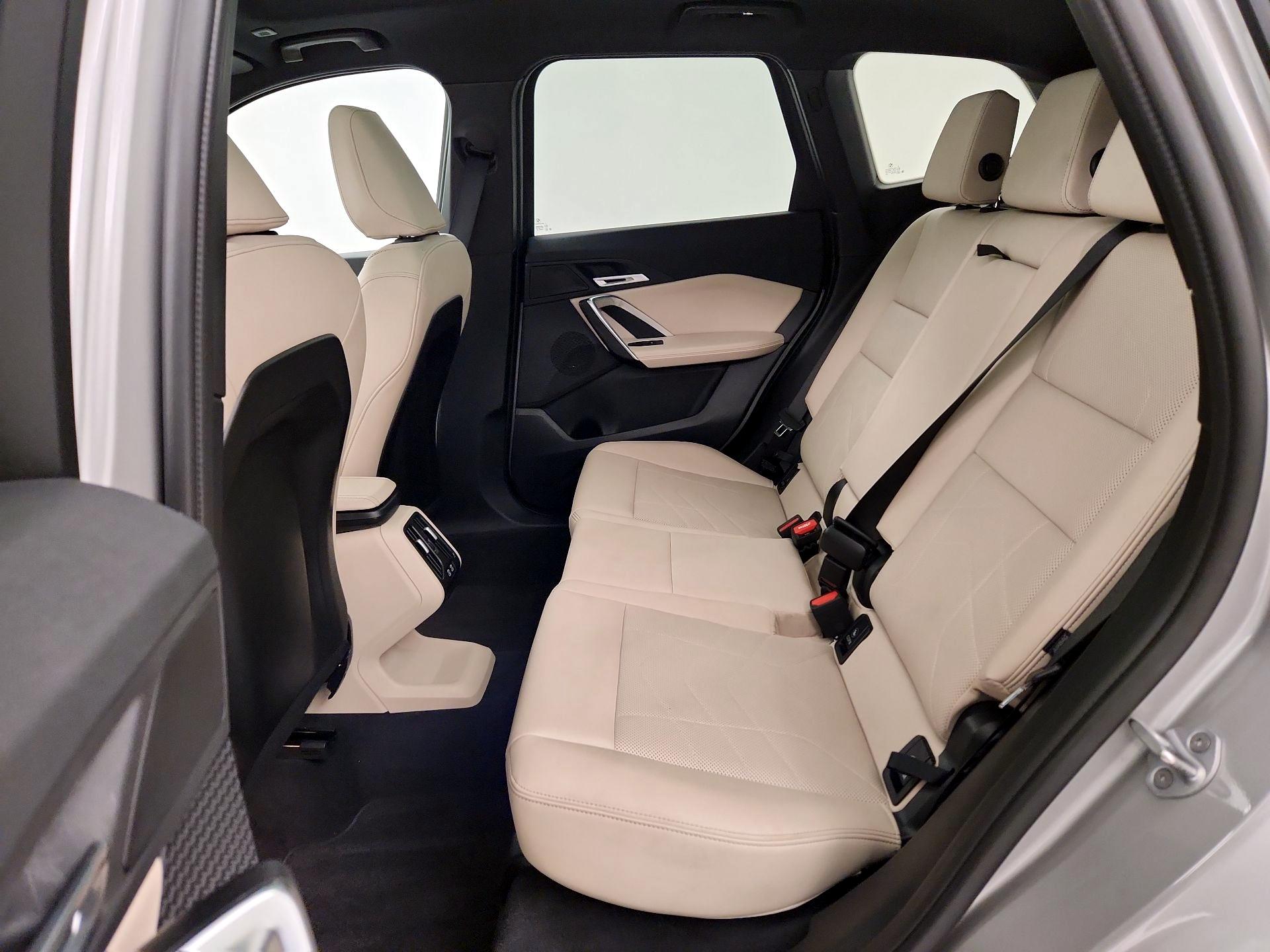 Thumbnail: 2025 BMW X1 - 20