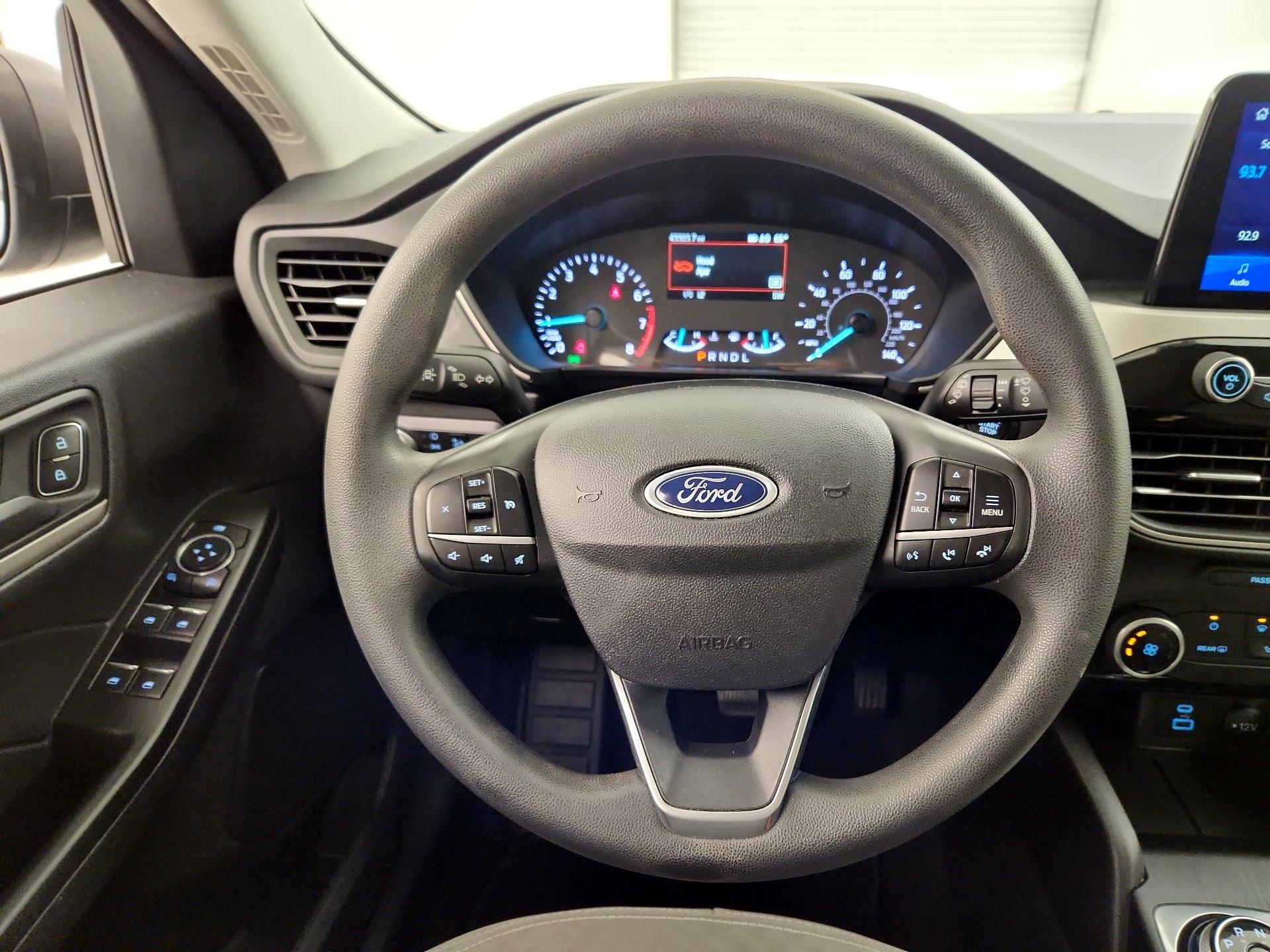 Thumbnail: 2022 Ford Escape - 10