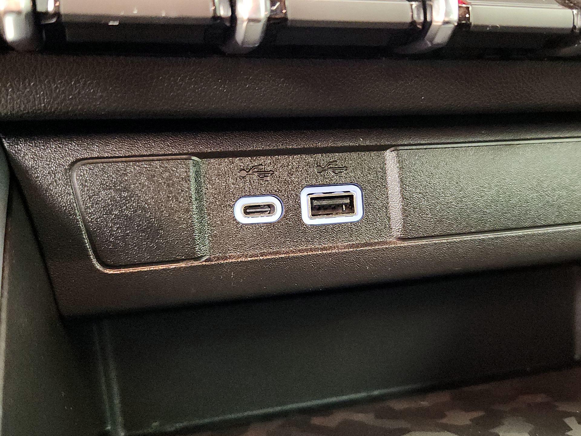 Thumbnail: 2025 Chevrolet Colorado - 18