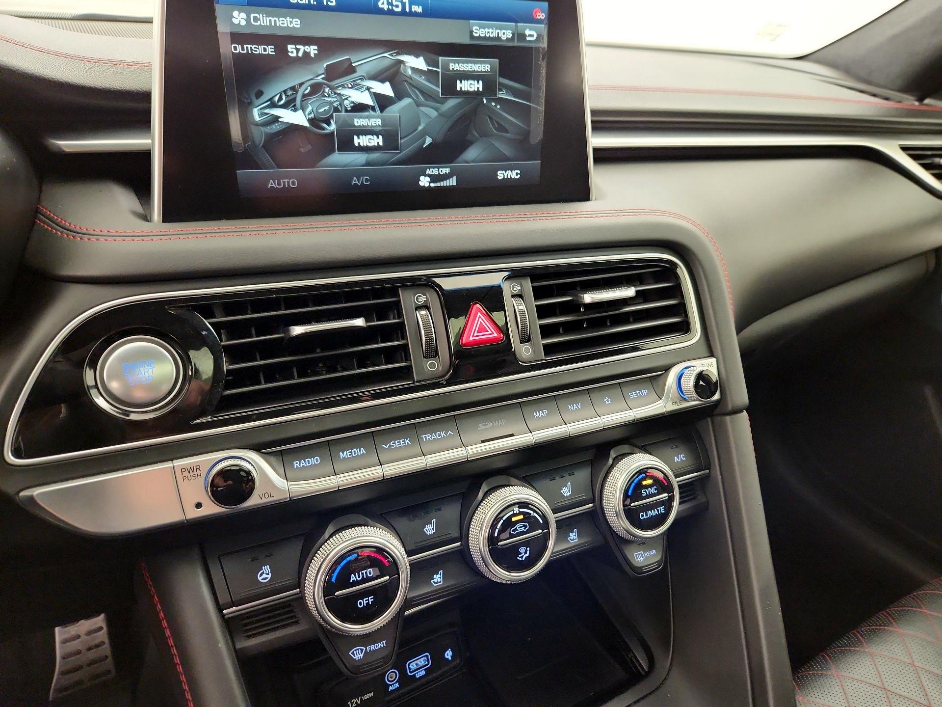 Thumbnail: 2021 Genesis G70 - 17