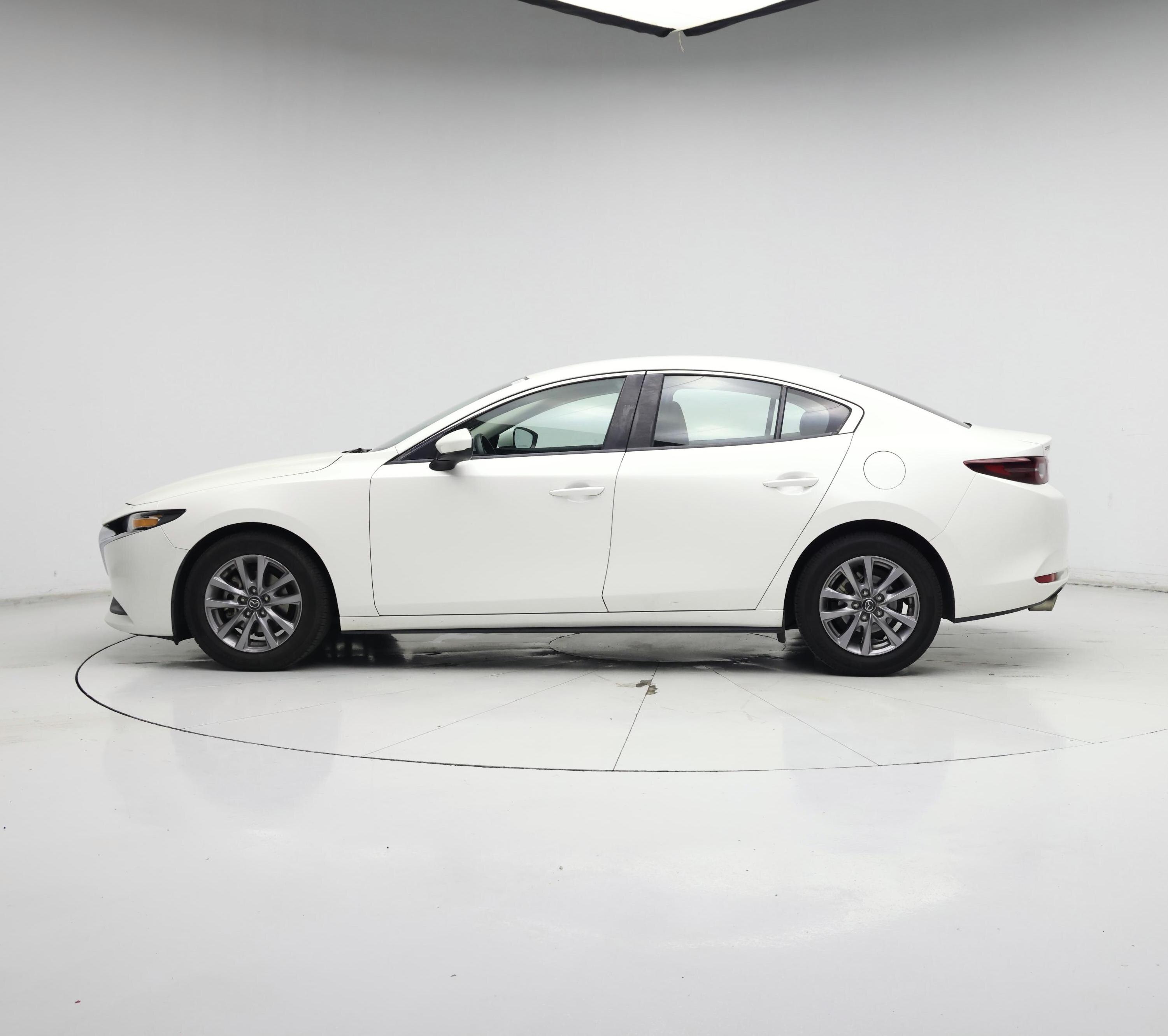 Thumbnail: 2021 Mazda Mazda3 - 3