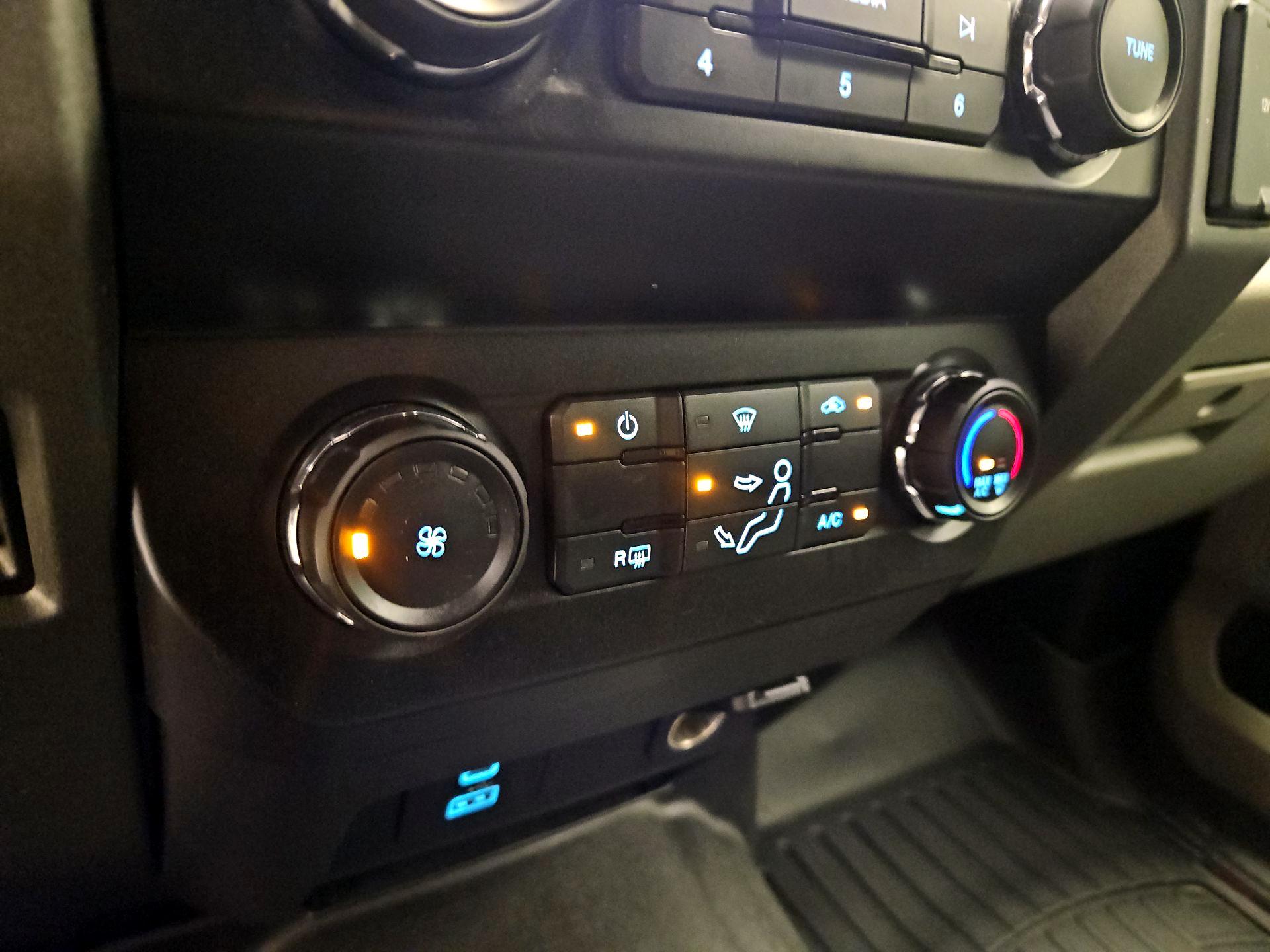 Thumbnail: 2020 Ford F-250 - 16