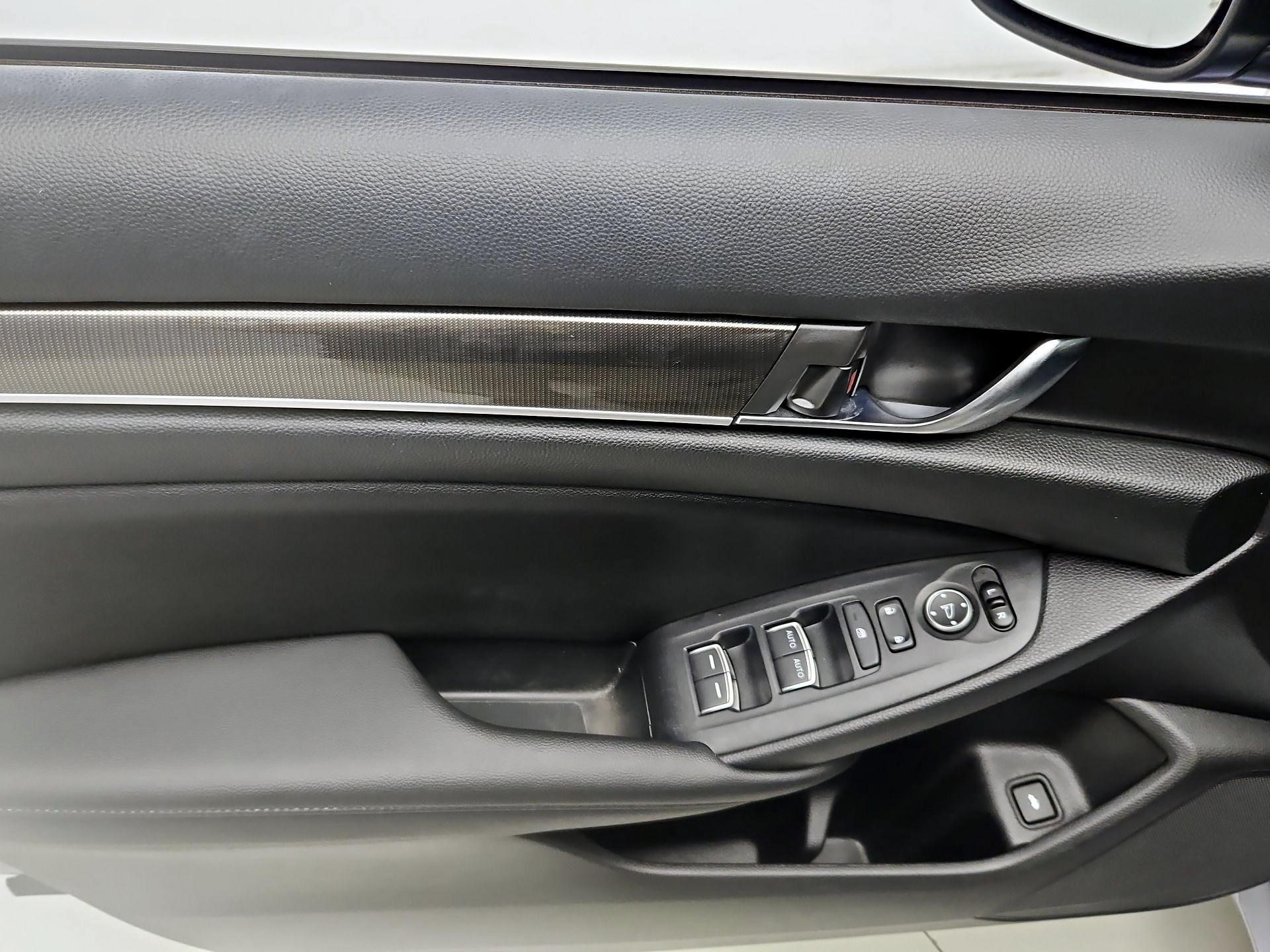 Thumbnail: 2020 Honda Accord - 12