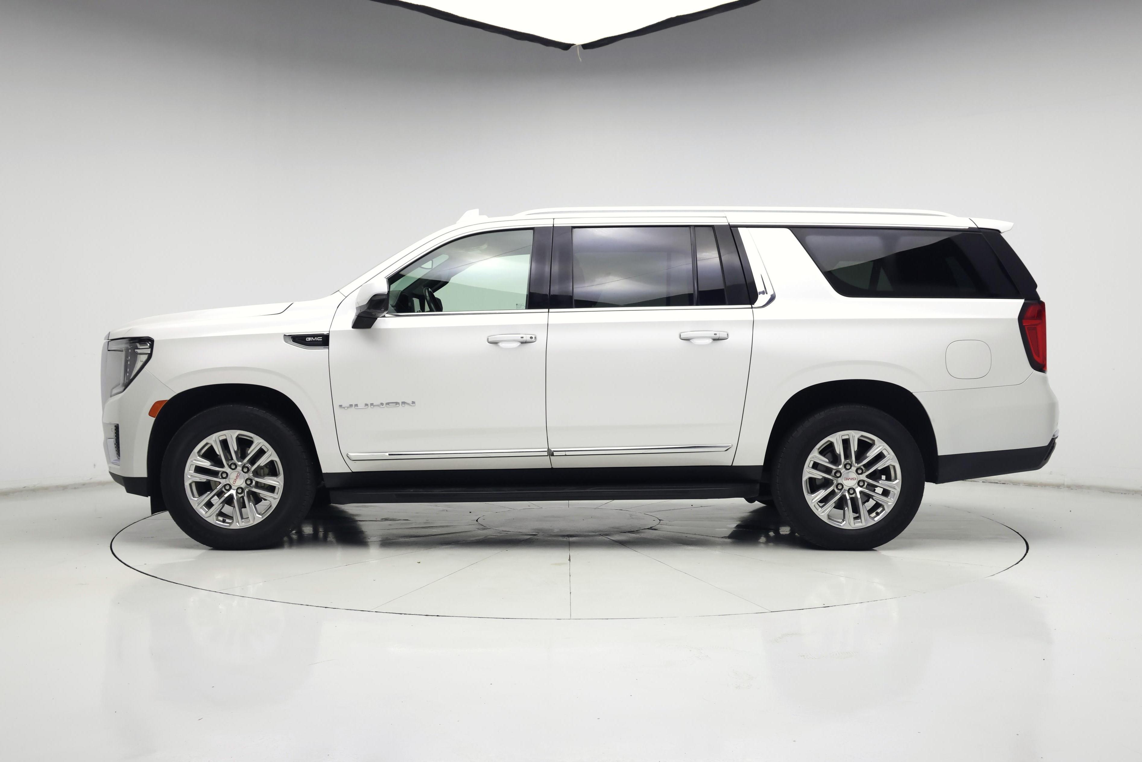 Thumbnail: 2021 GMC Yukon XL - 3
