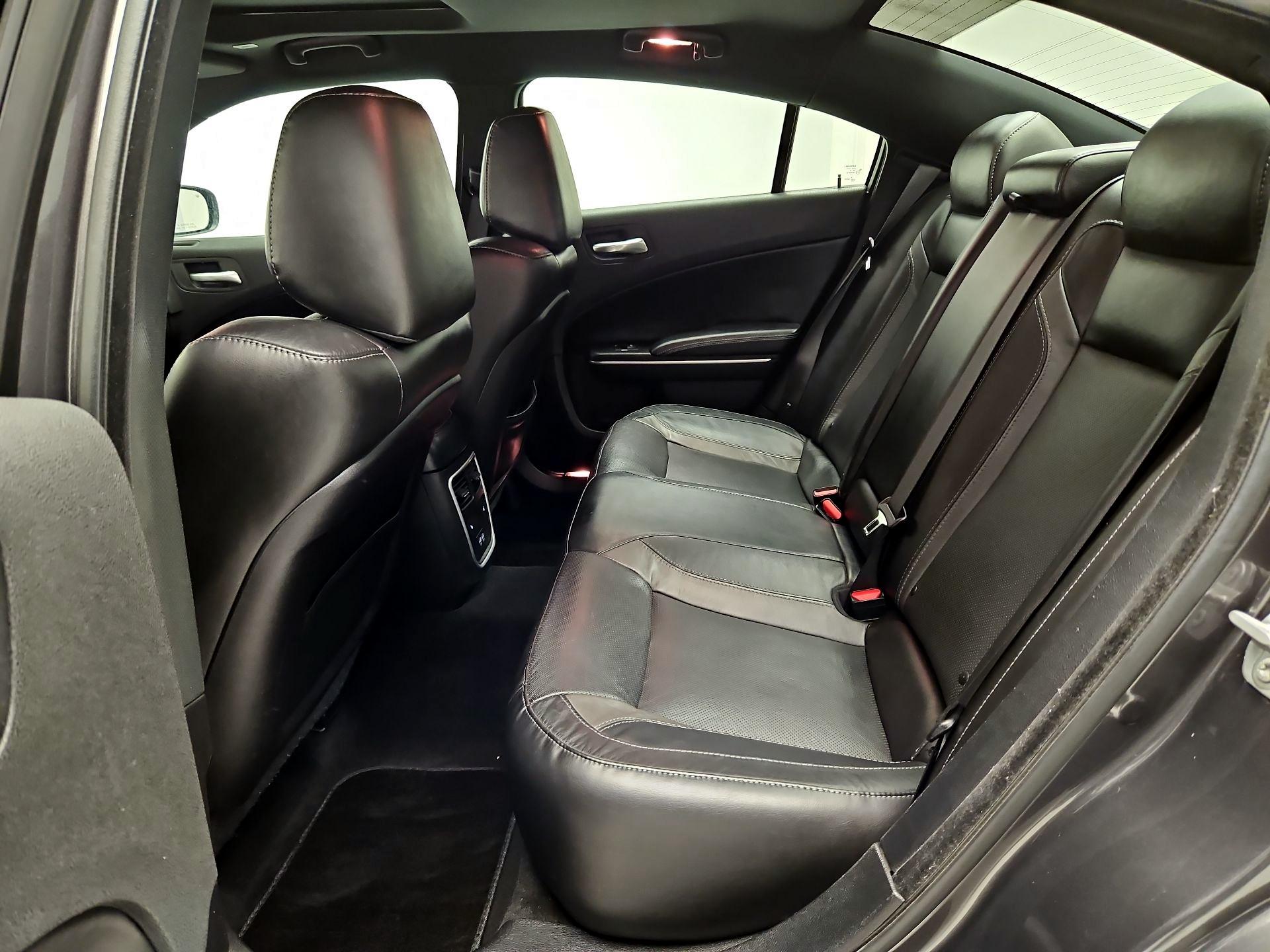 Thumbnail: 2021 Dodge Charger - 17