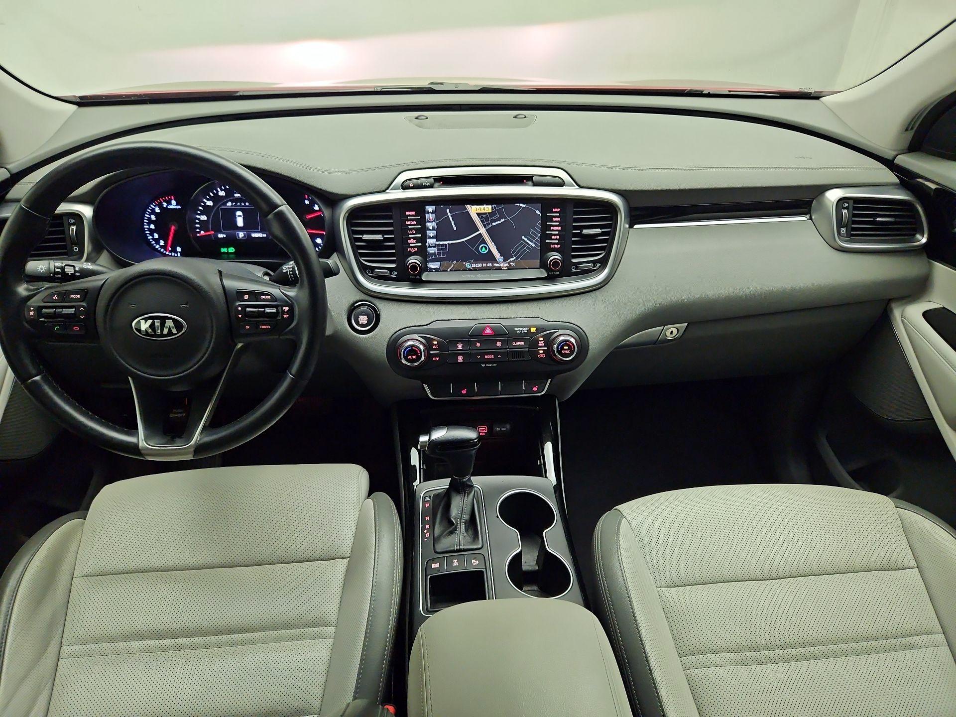 Thumbnail: 2016 Kia Sorento - 9