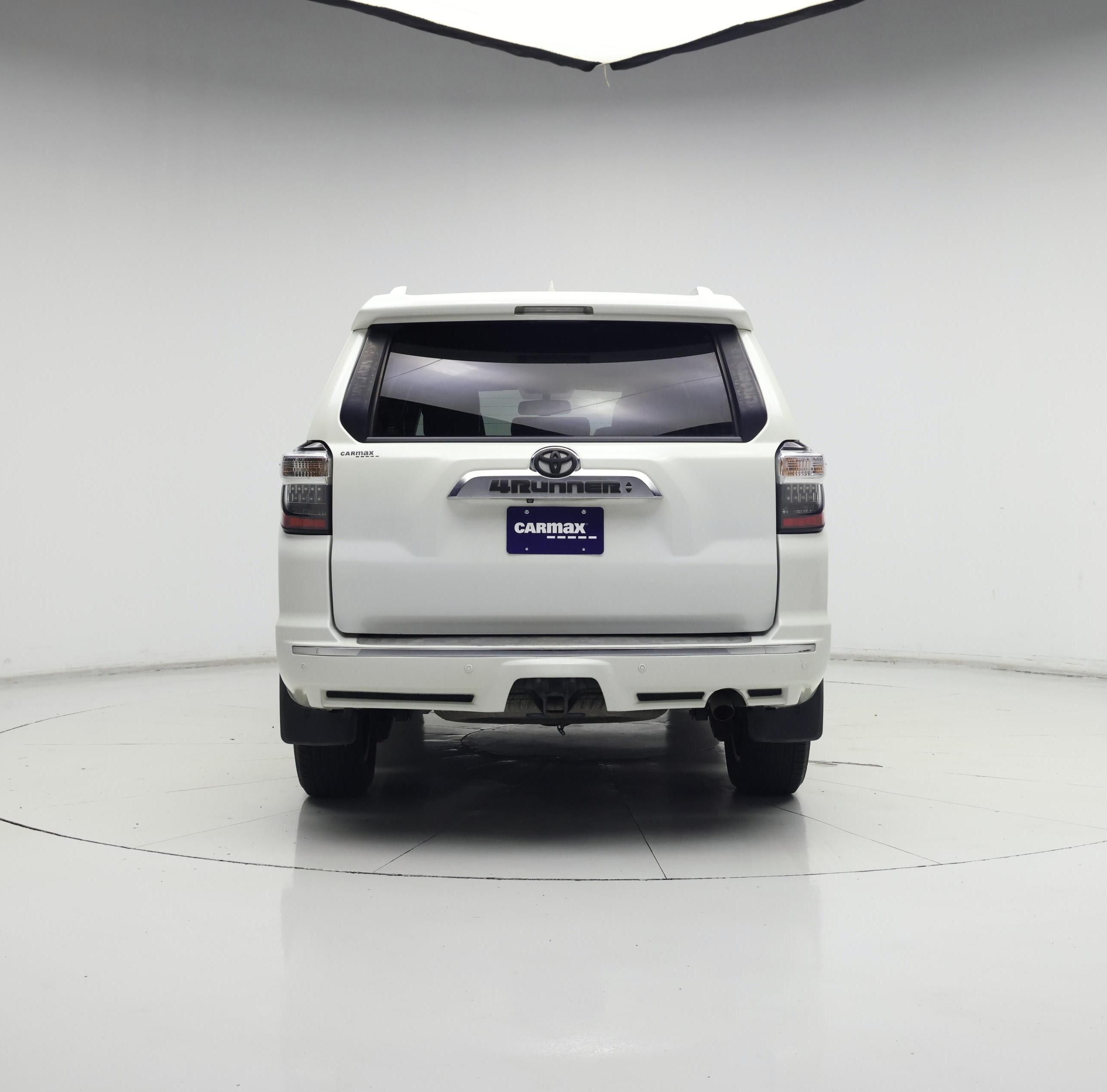 Thumbnail: 2015 Toyota 4Runner - 6