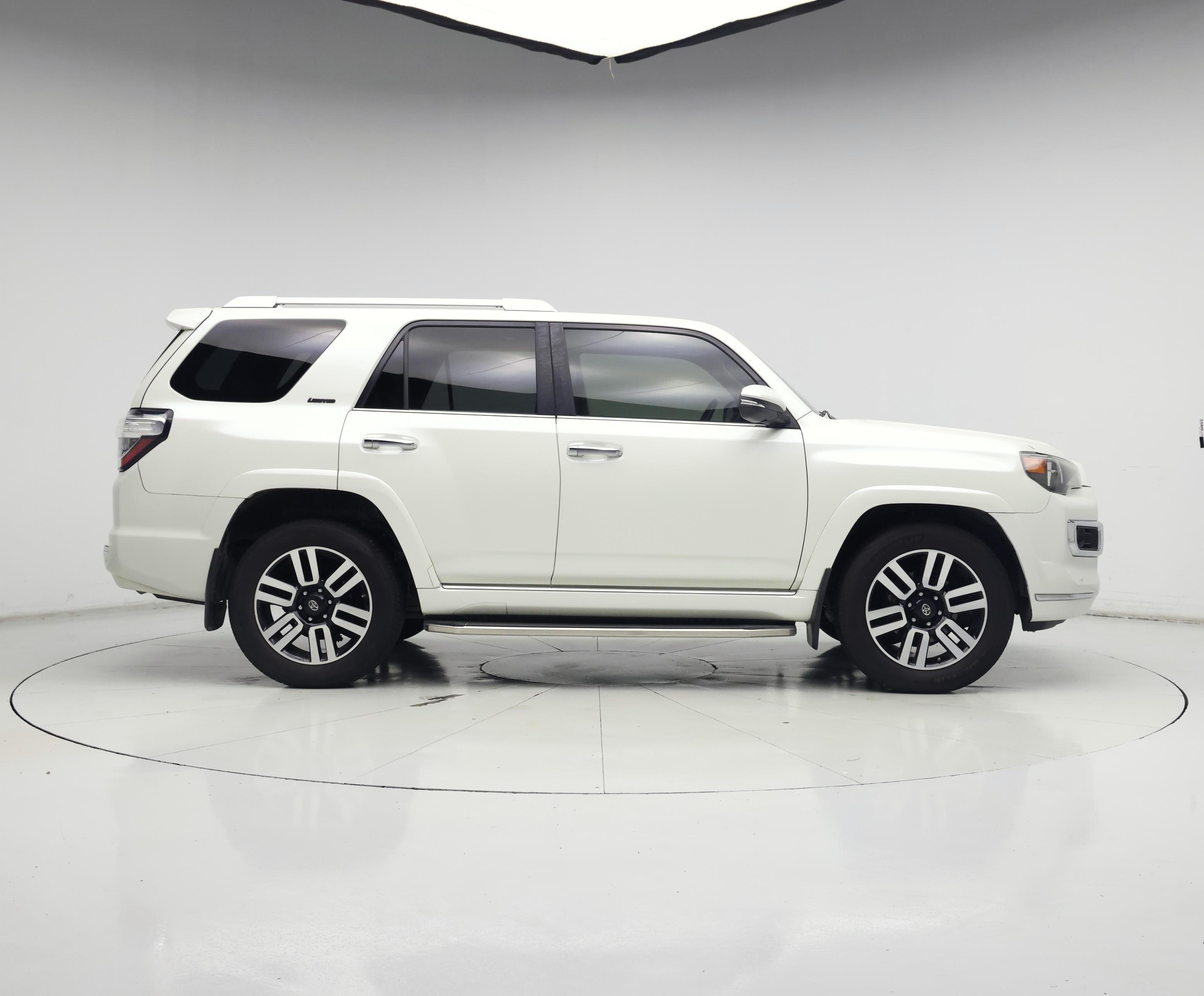 Thumbnail: 2015 Toyota 4Runner - 7