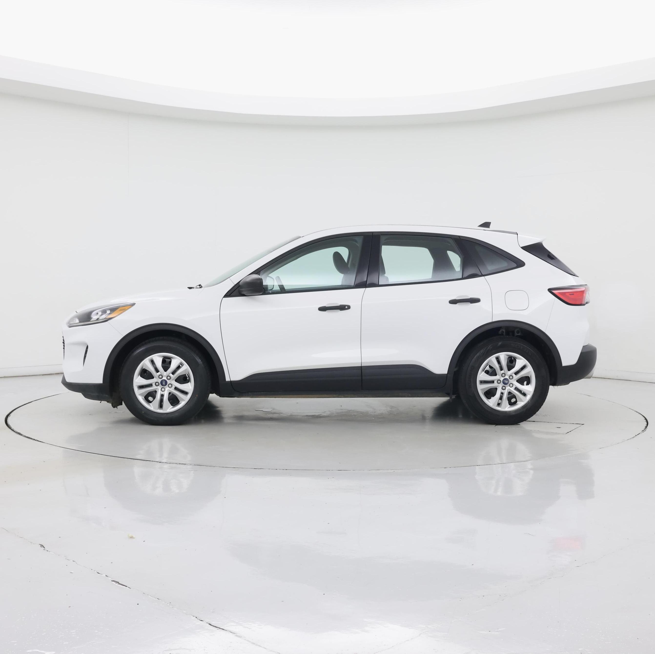 Thumbnail: 2020 Ford Escape - 3