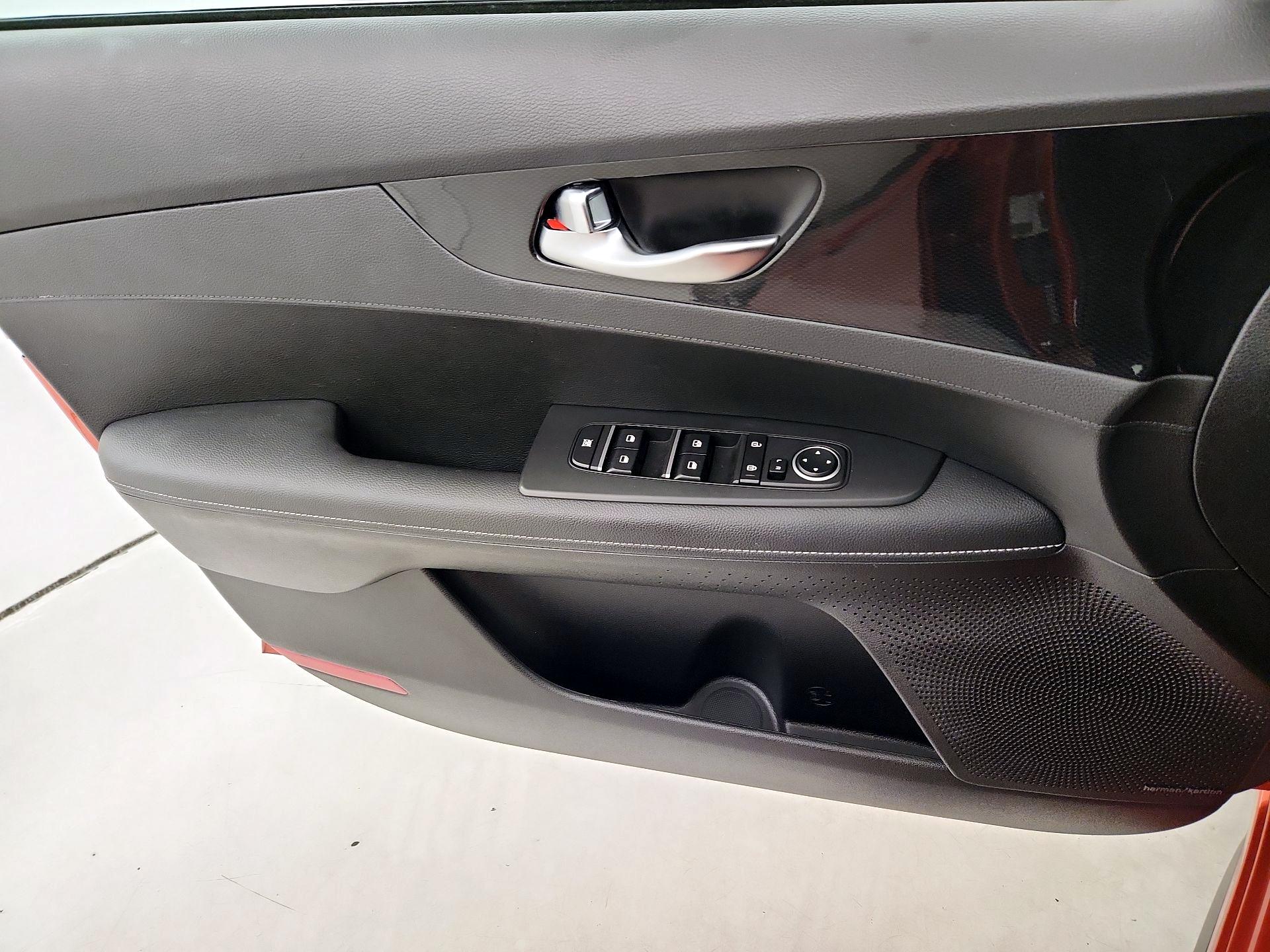 Thumbnail: 2023 Kia Forte - 12