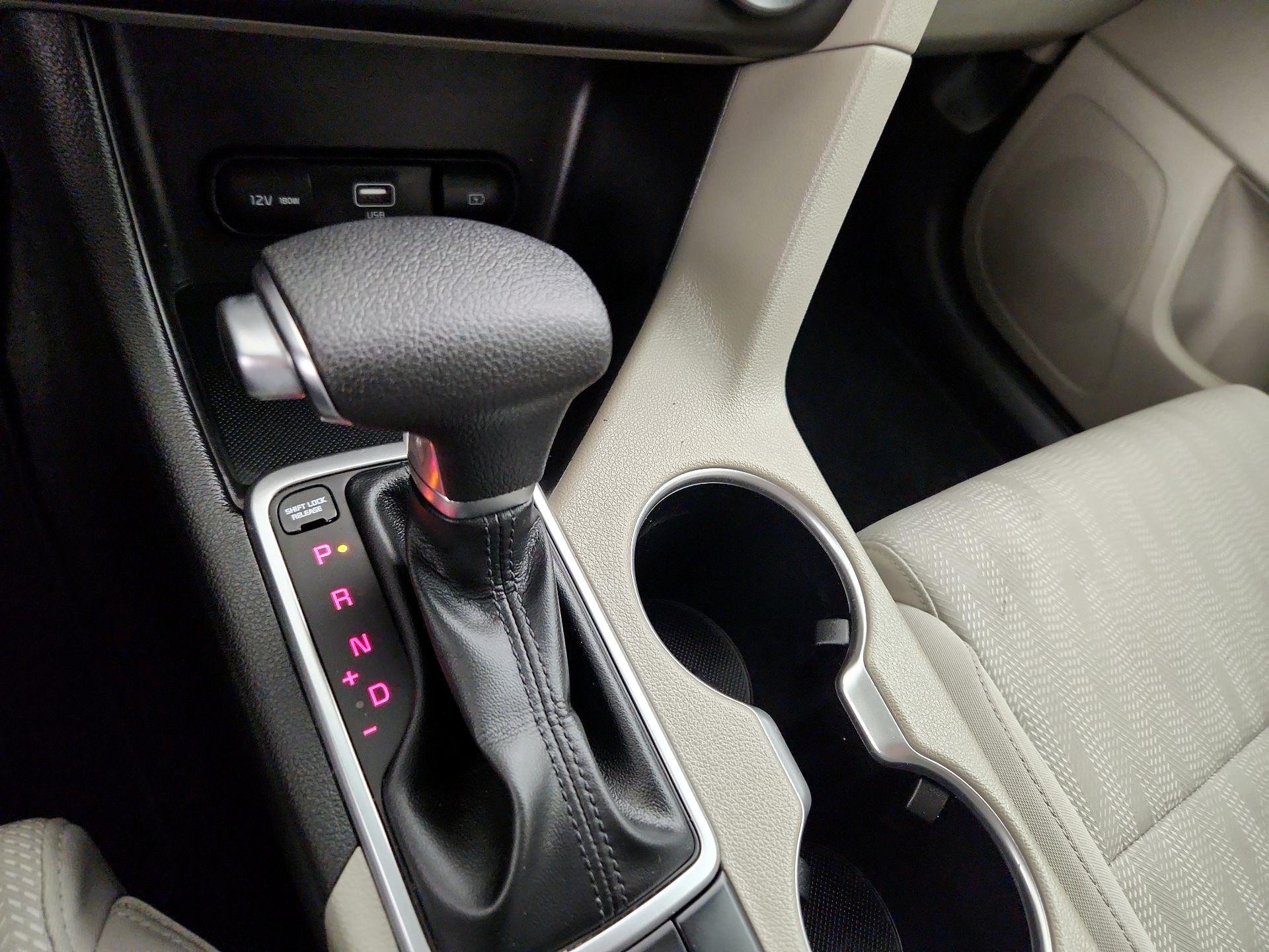 Thumbnail: 2020 Kia Sportage - 17