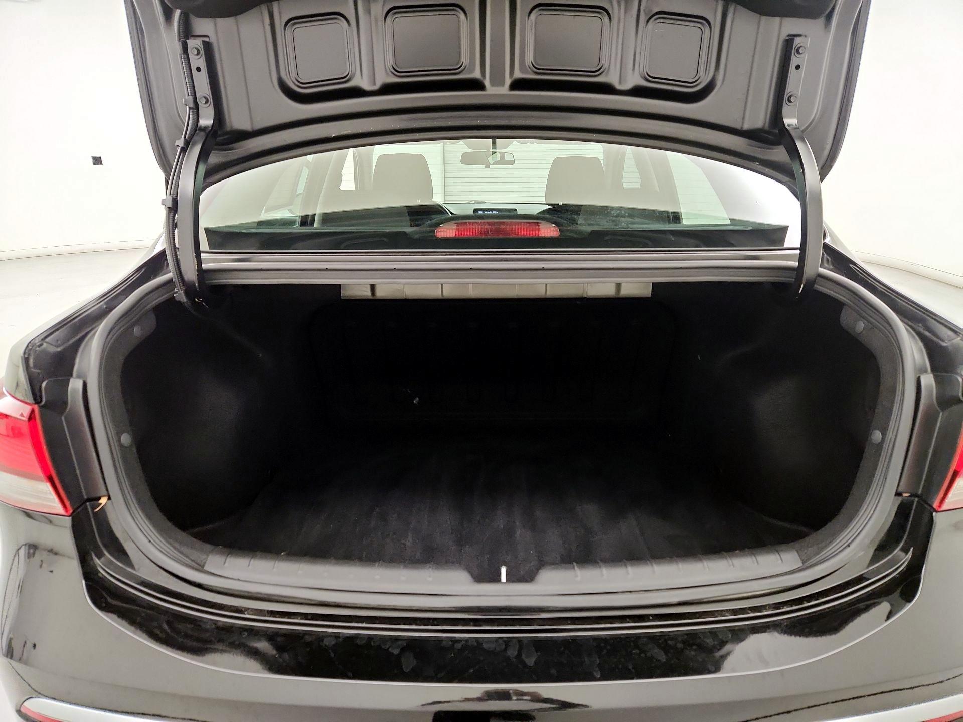 Thumbnail: 2021 Kia Rio - 20